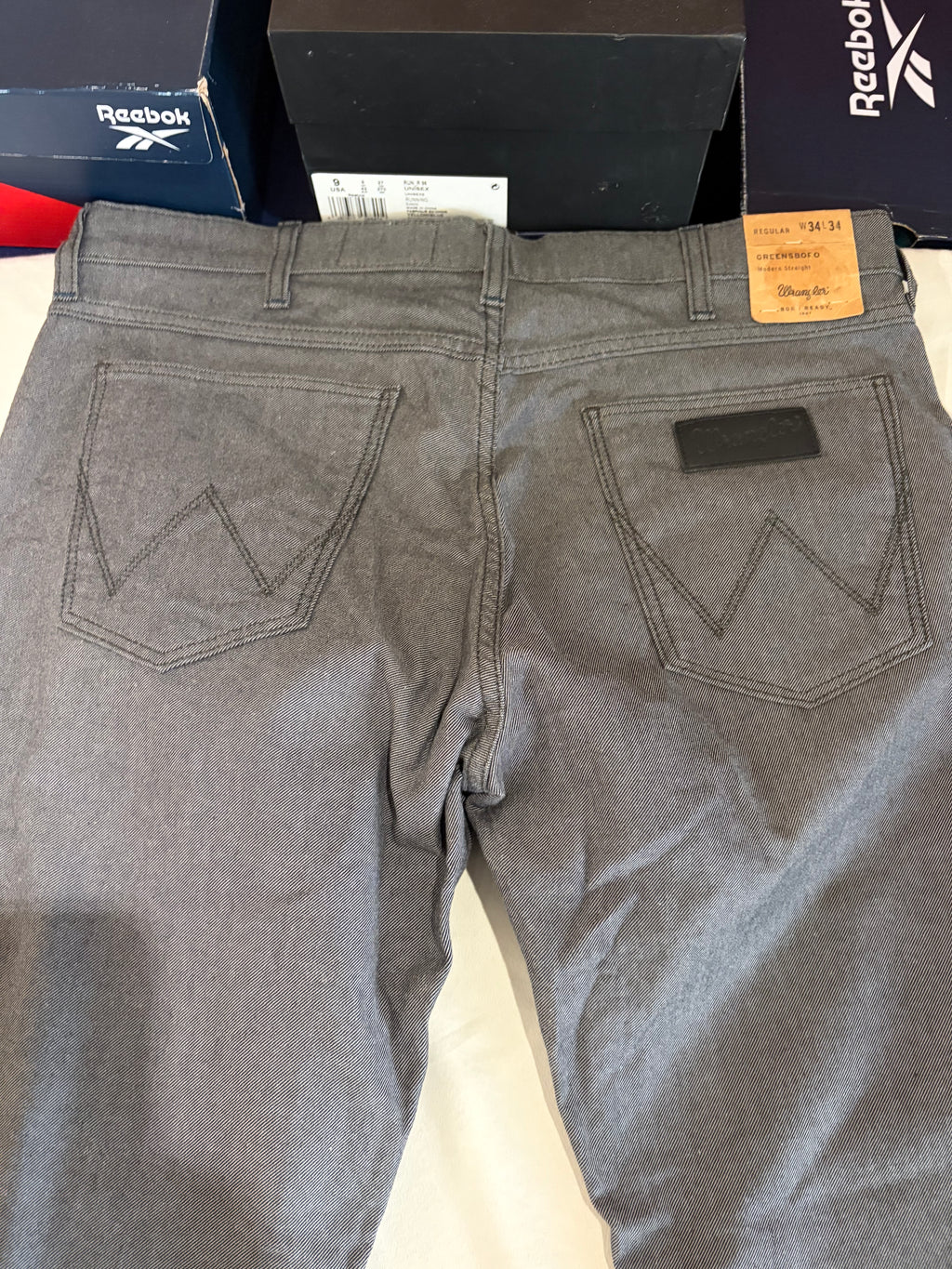 Jean Wrangler Greensboro Modern Straight Homme Gris W34 L34 Neuf