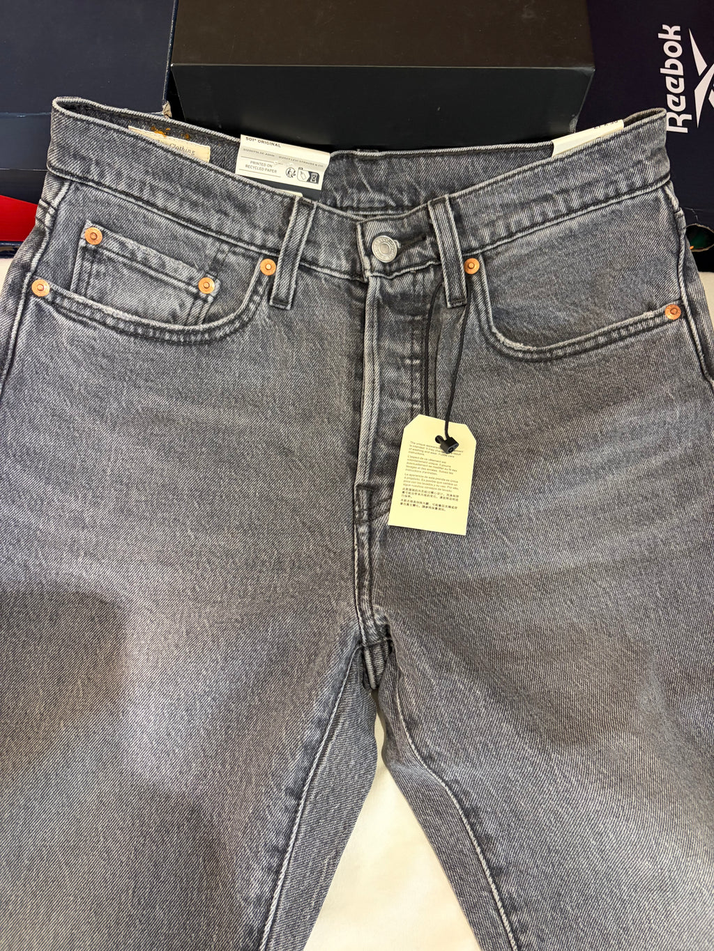 Jean Levi's® 501® Original Femme Gris Délavé – Taille W27 L30 – Neuf avec Étiquette