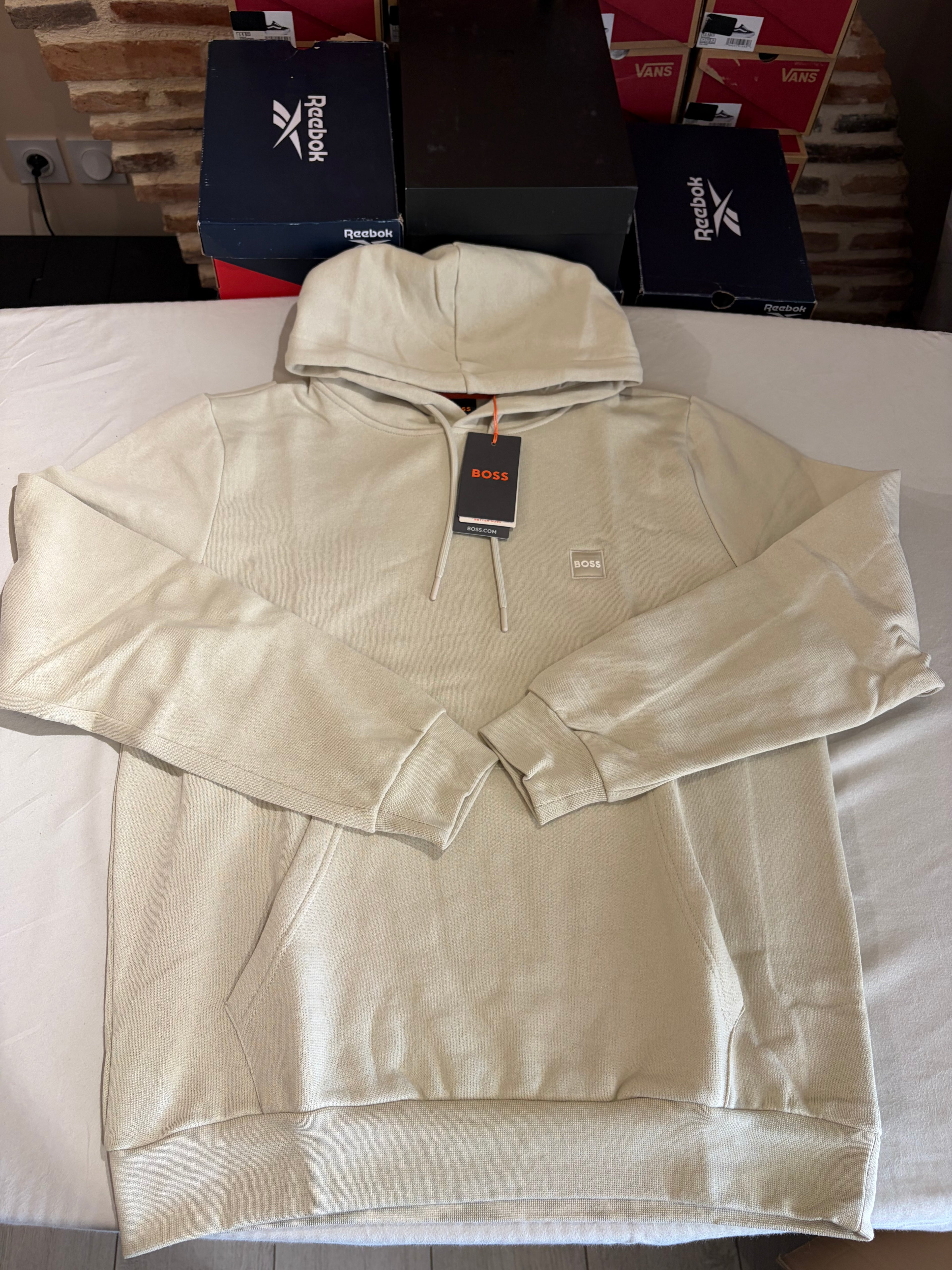 BOSS Sweat à capuche homme beige clair logo patch – Taille XL – Neuf avec étiquette