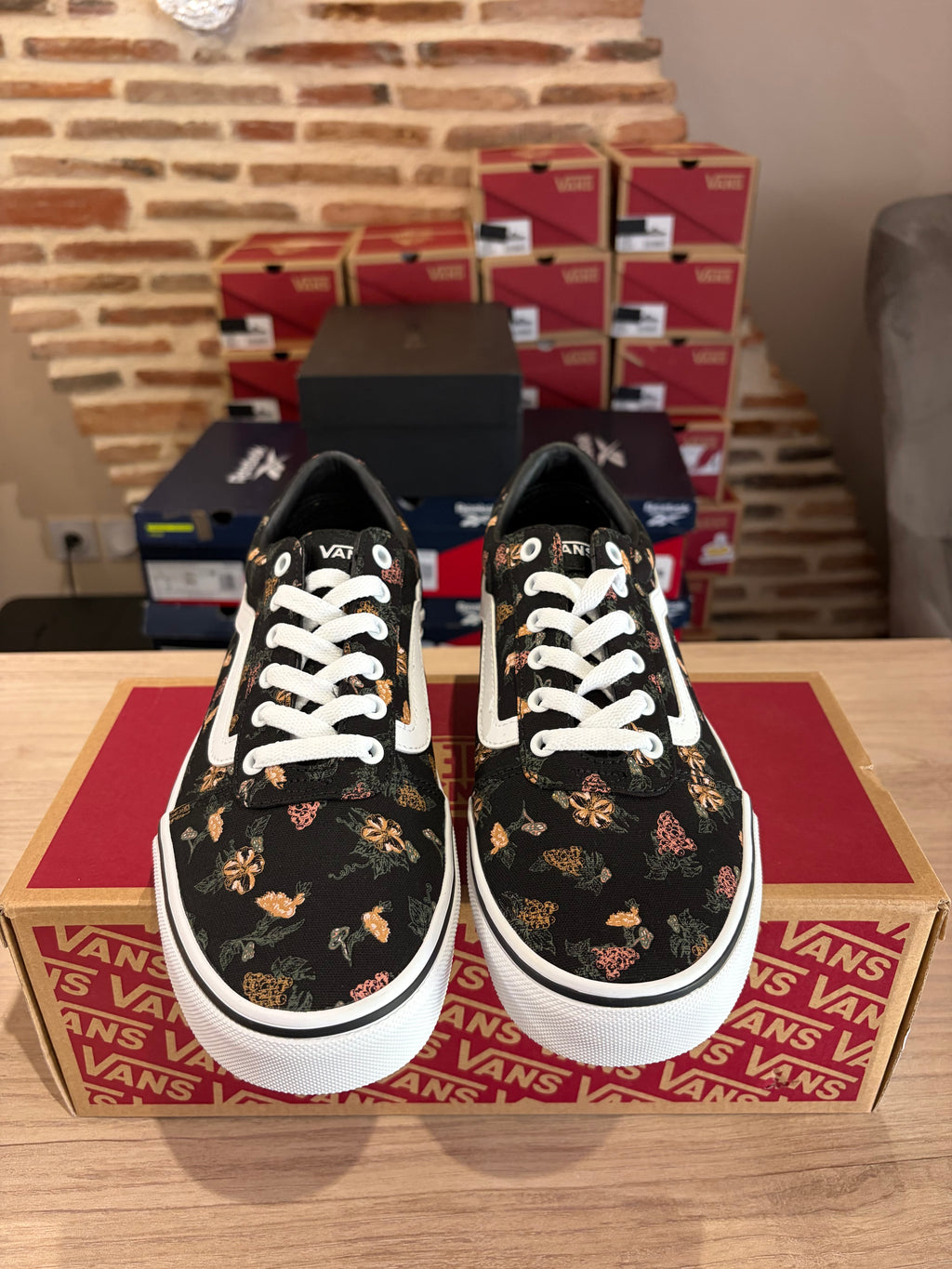 Vans Ward Garden Floral Black/White – Baskets Femme Taille 41