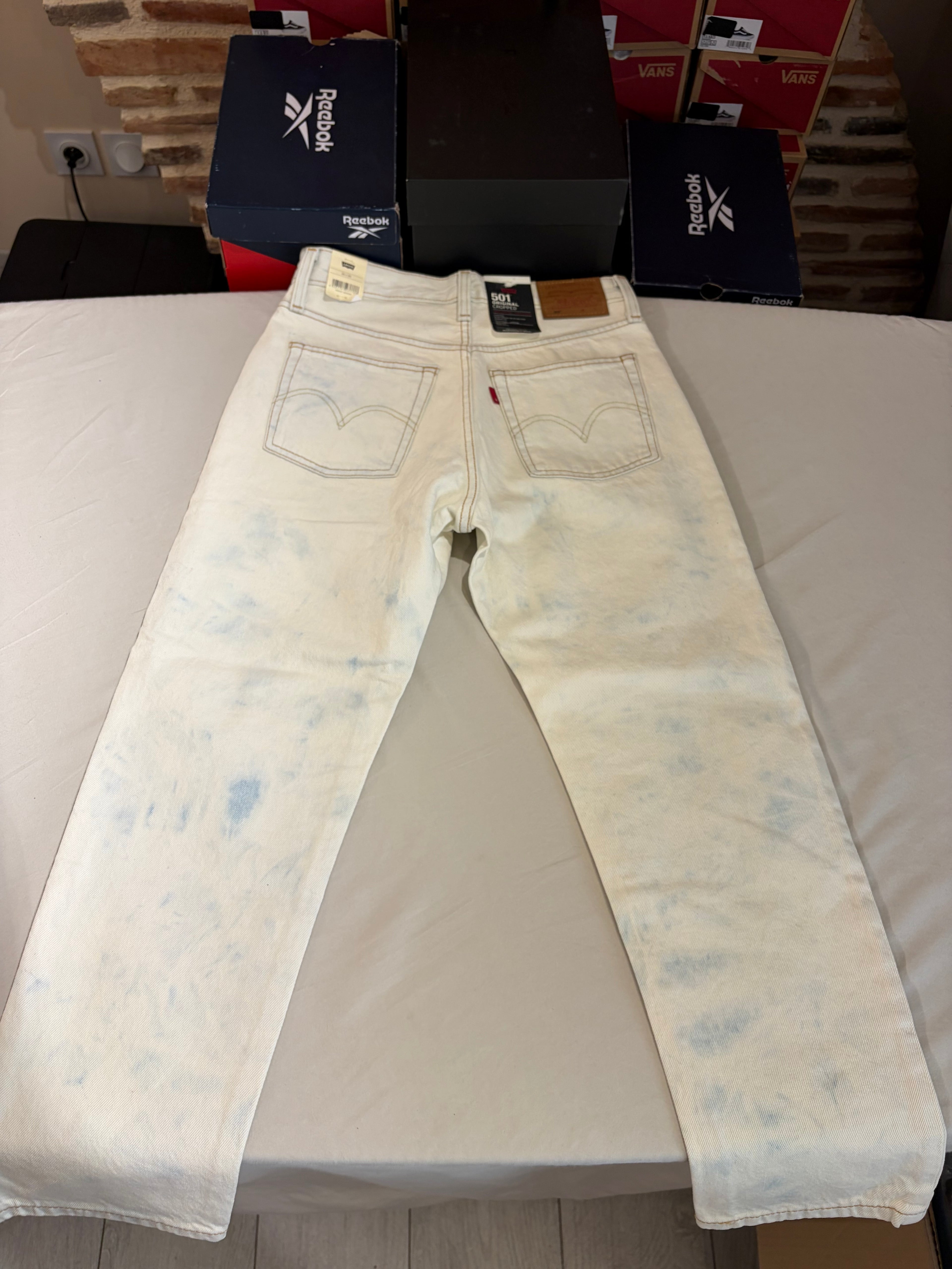 Jean Levi's® 501® Original Cropped Femme Écru – Taille W26 L26 – Neuf avec Étiquette