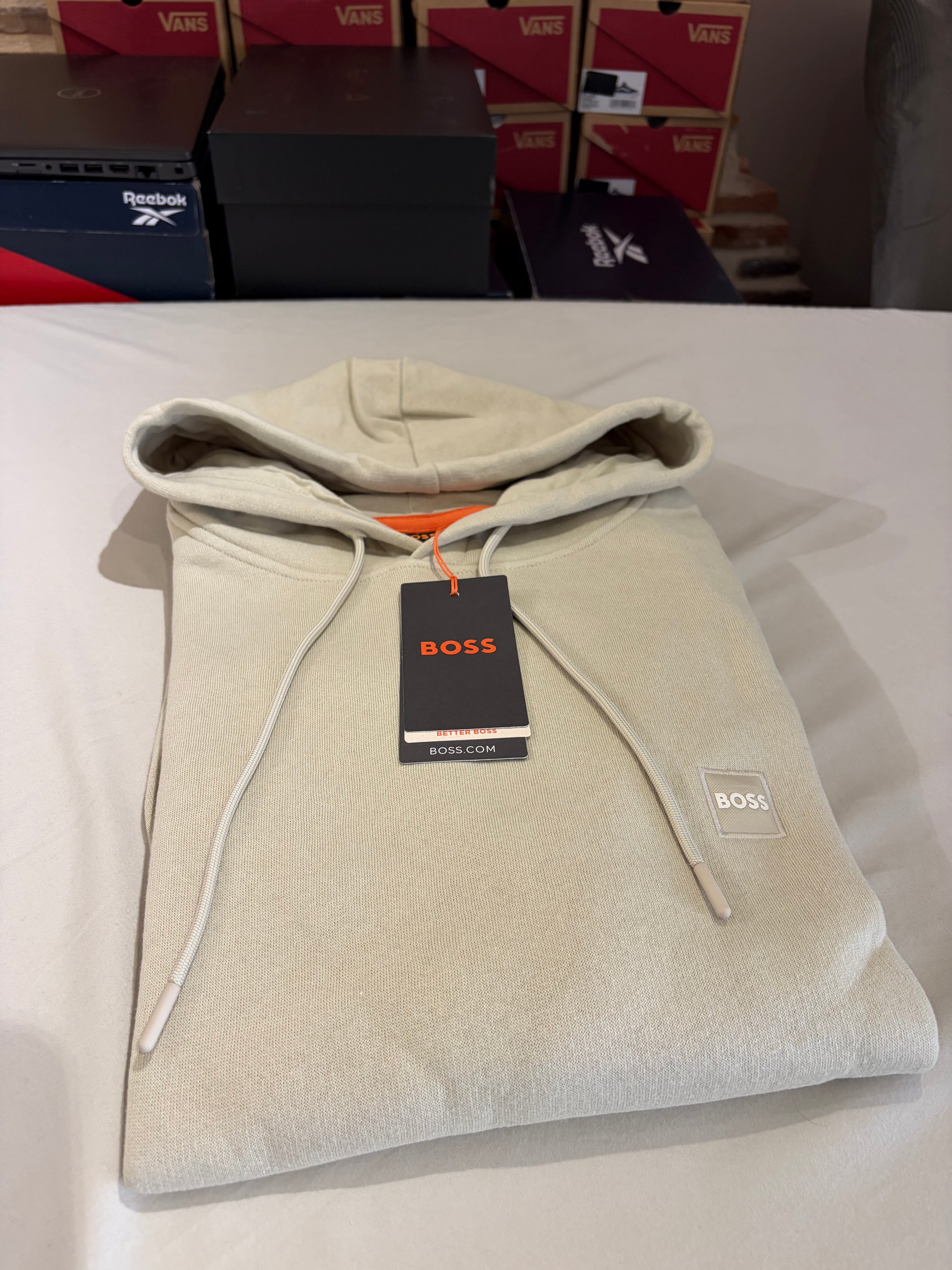 BOSS – Sweat à Capuche Homme Beige Clair Logo Patch – Taille XXL
