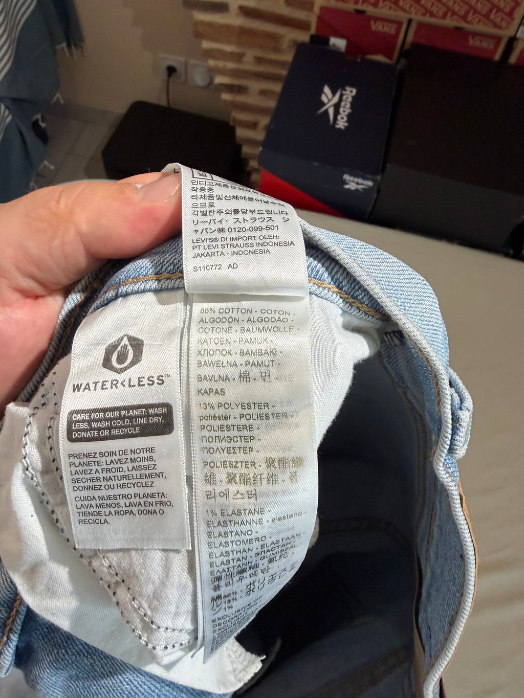 Jean Levi's® High-Waisted Mom Jeans Femme Bleu Denim Clair – Taille W29 L27 – Neuf avec Étiquette