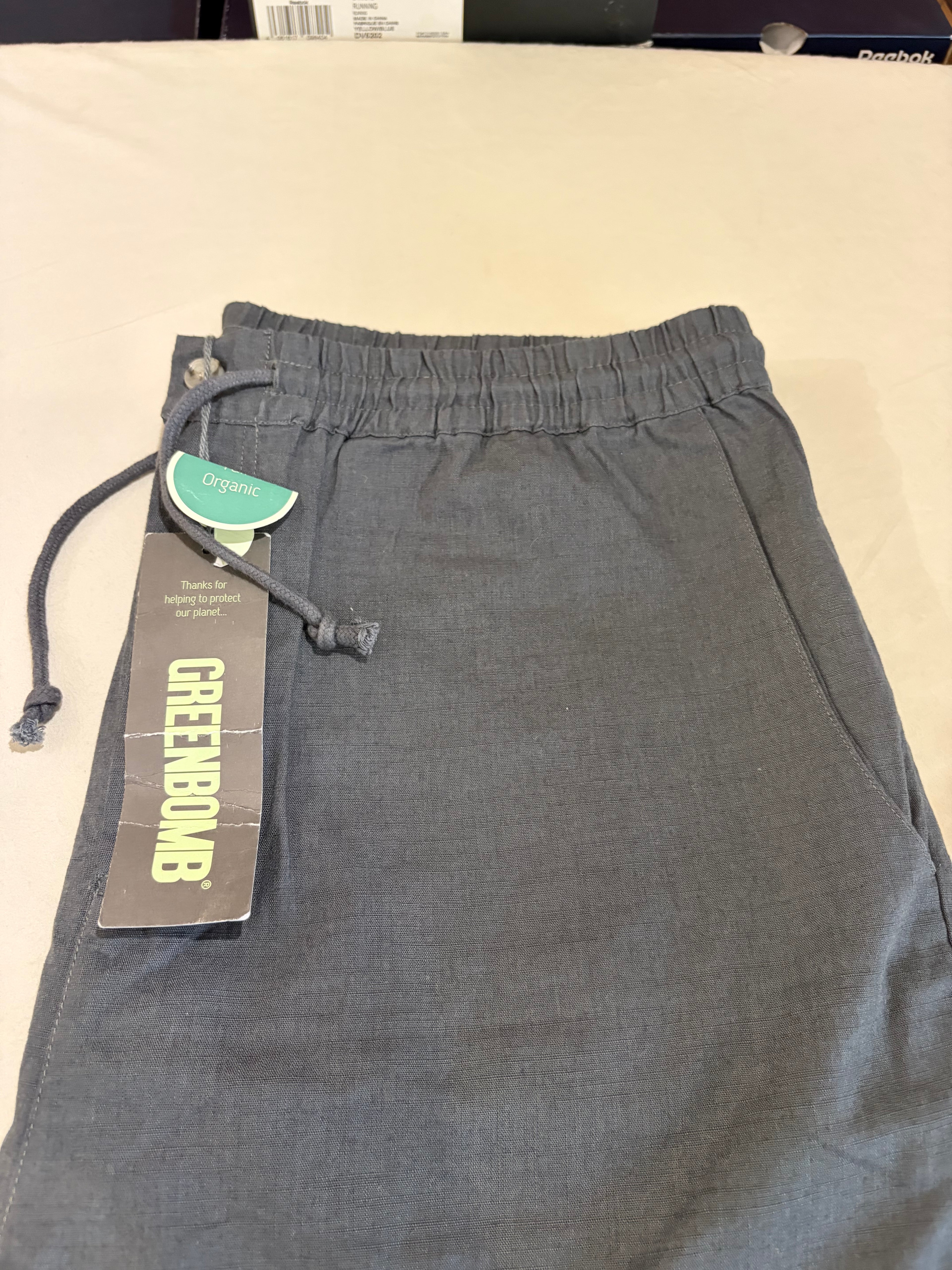 Short Greenbomb Homme Fair Organic Storm Grey – Coton Bio GOTS taille L – Neuf avec étiquette