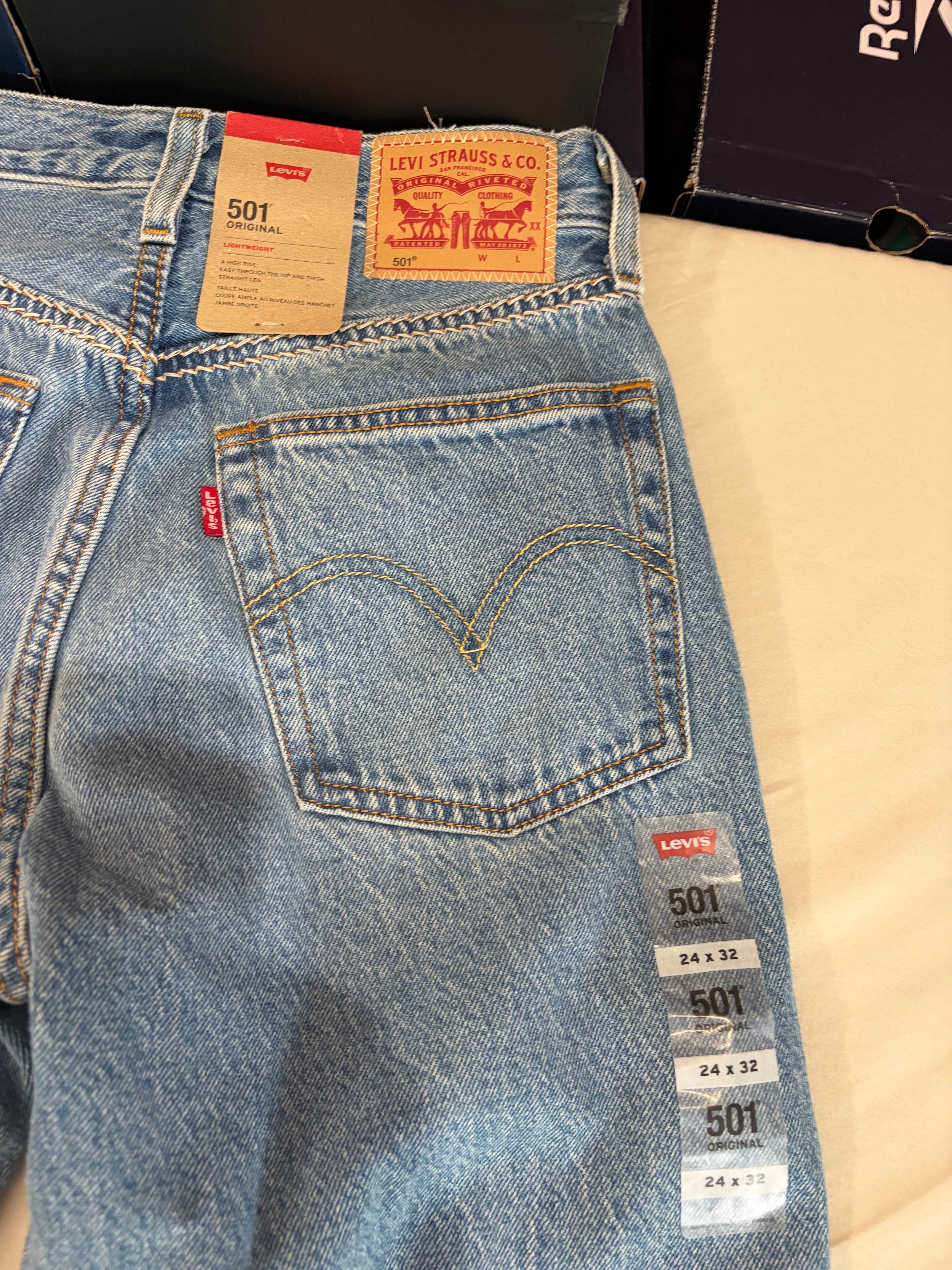 Levi's 501 Original Femme Bleu Clair 24x32 | Jean Droit Iconique Neuf