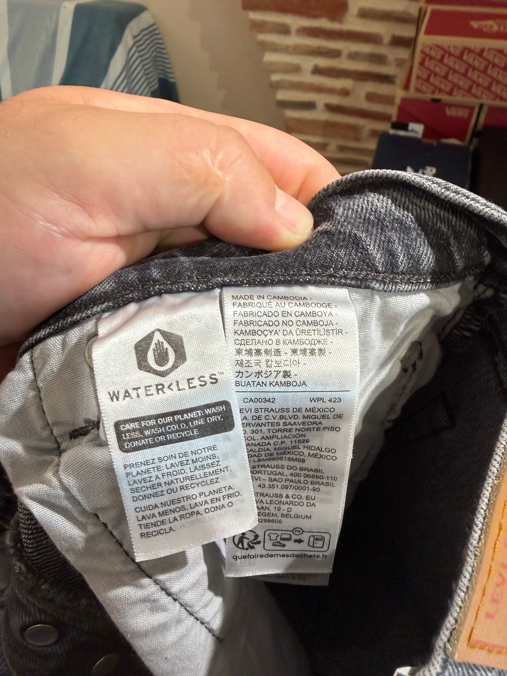 Jean Levi's® 501® Original Femme Gris Délavé – Taille W27 L32 – Neuf avec Étiquette