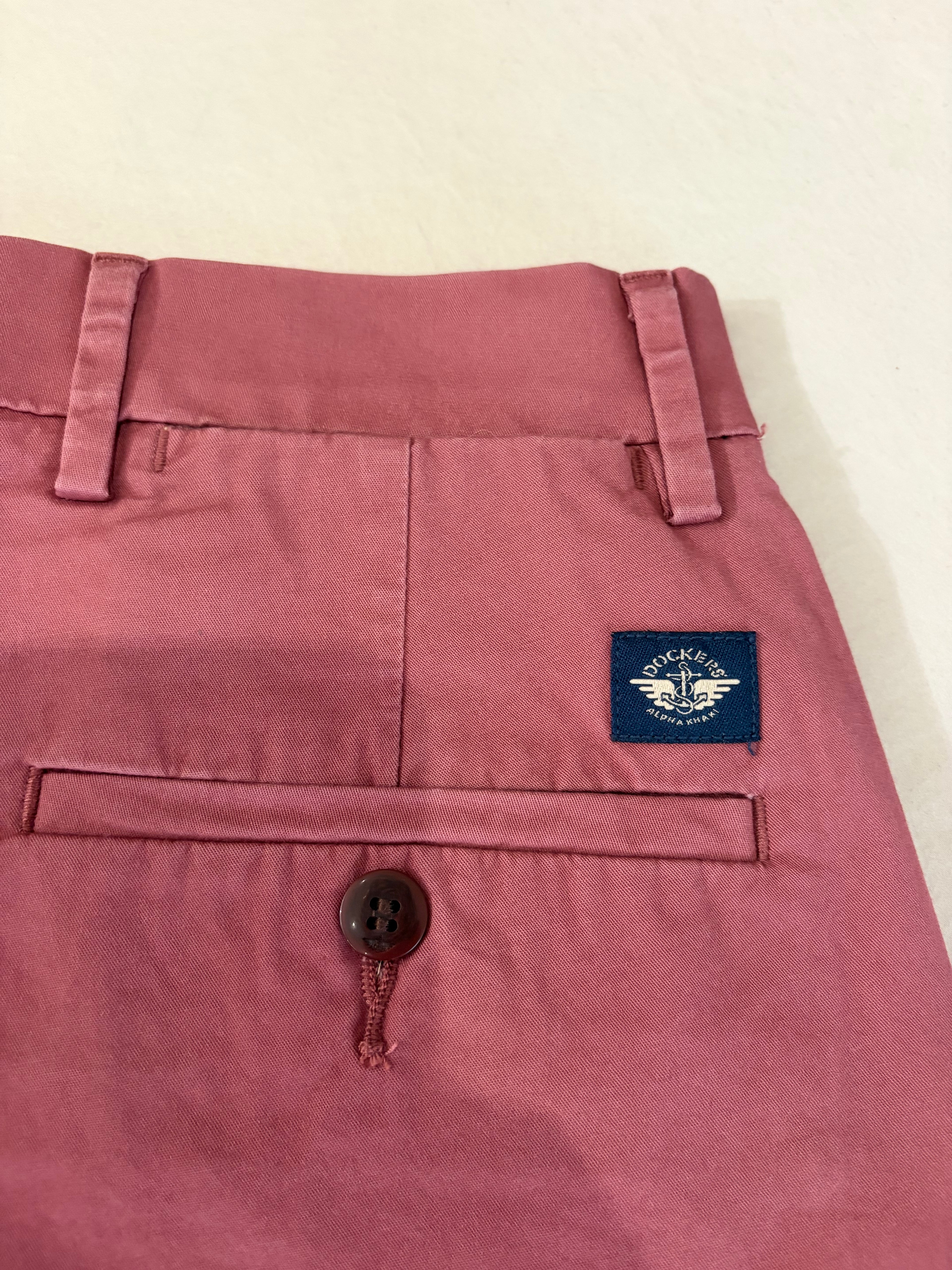 Short Chino Dockers Alpha Khakis Supreme Flex Rose Vieux Homme W29 Neuf avec Étiquette