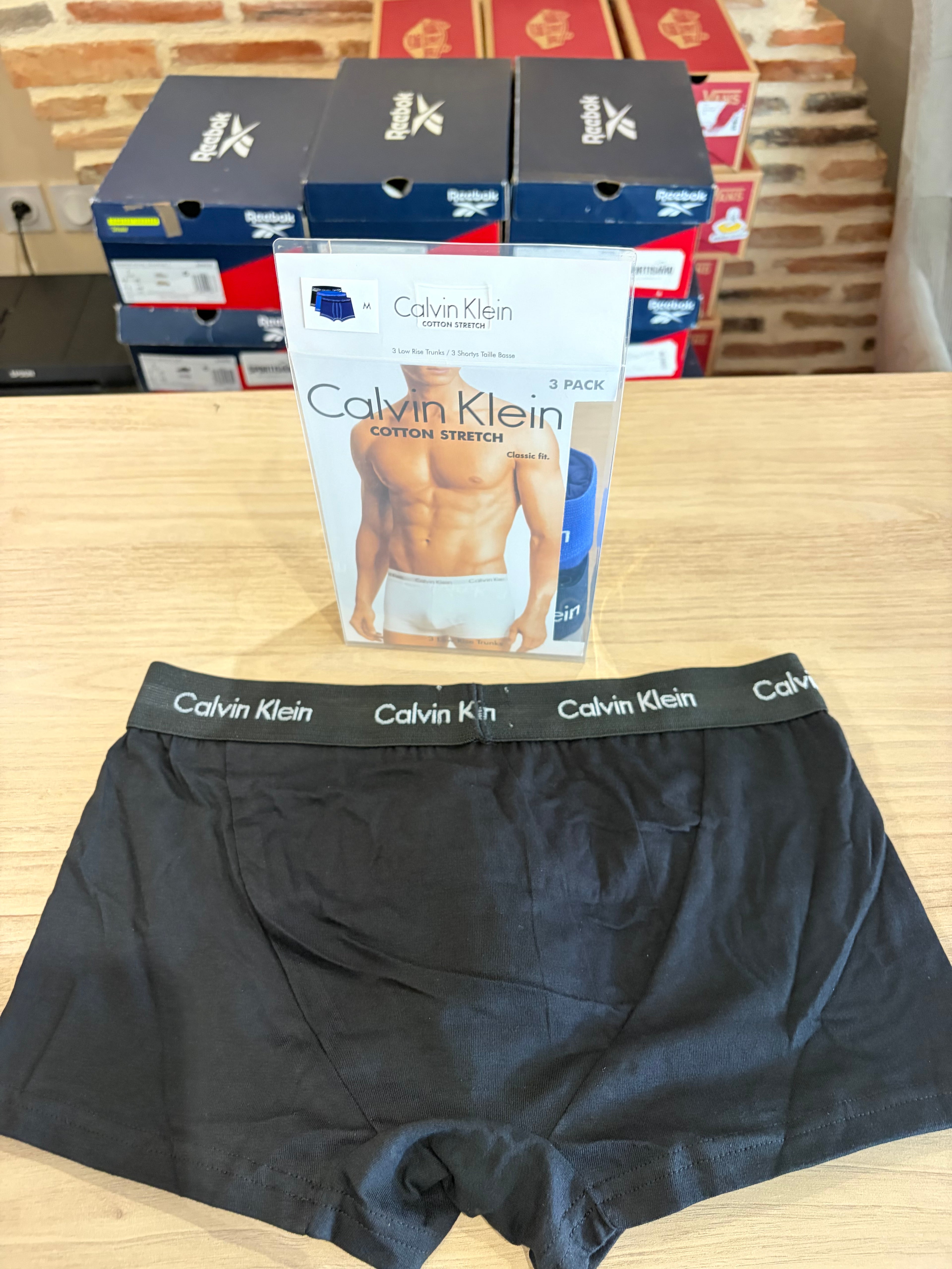 Calvin Klein – Lot de 3 Boxers Cotton Stretch Low Rise Trunks Homme – Taille M – Noir & Bleu