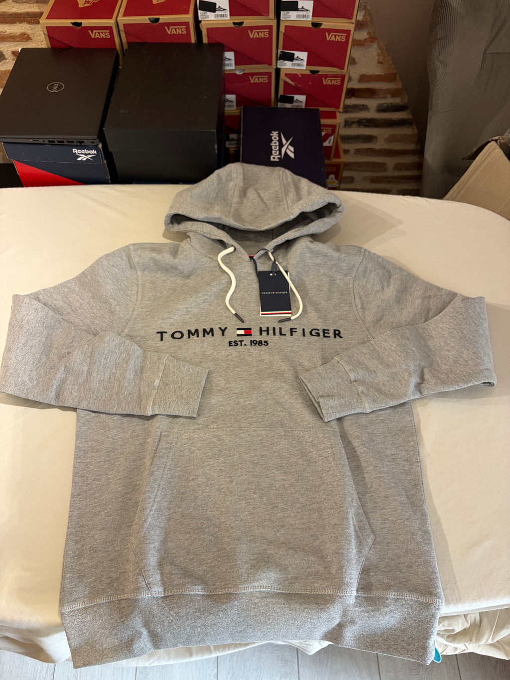 Sweat à capuche Tommy Hilfiger Homme Gris Chiné Cloud Heather Taille L - Tommy Logo Hoody - Neuf
