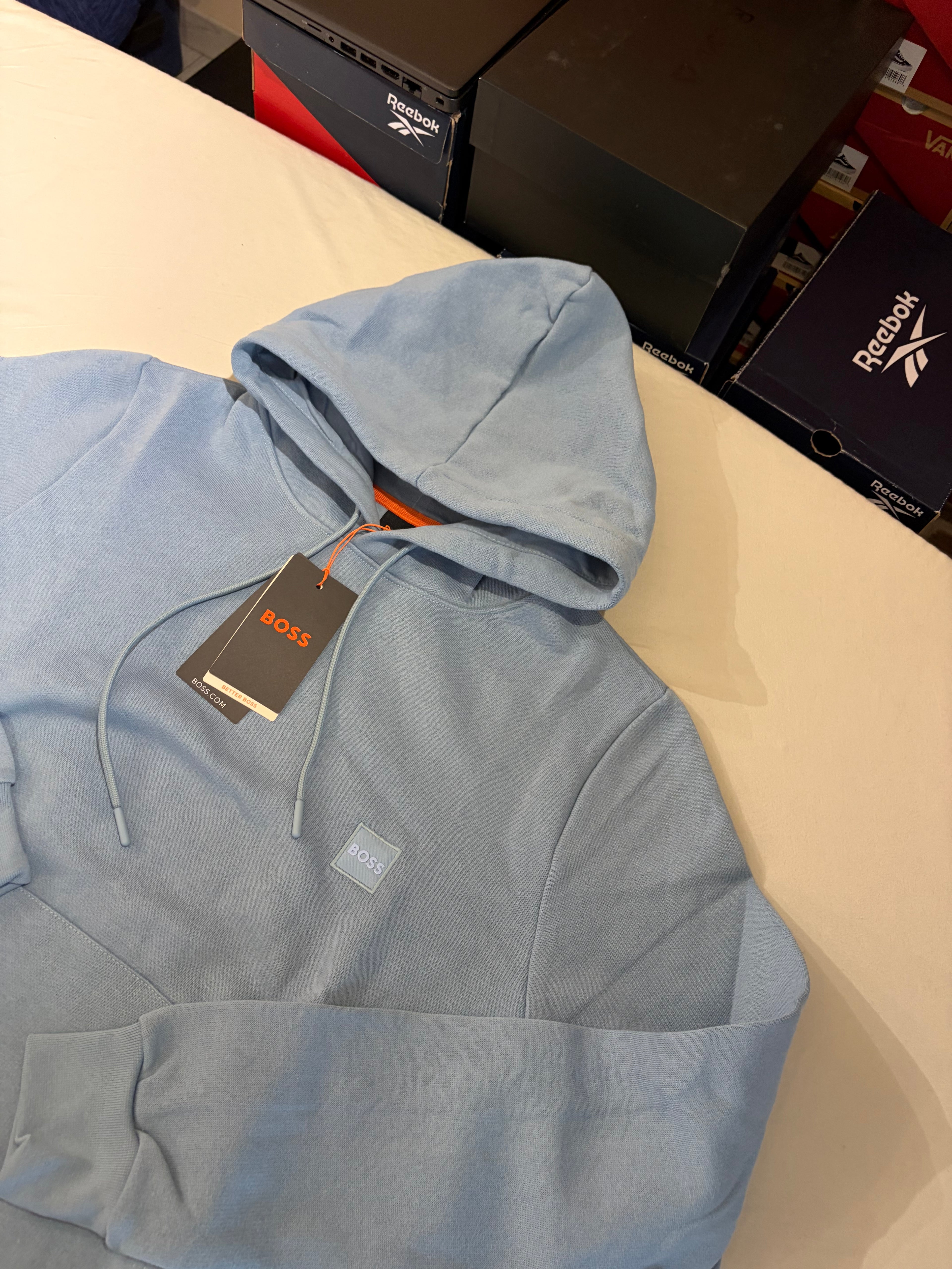 Sweat à capuche BOSS bleu ciel – Homme – Taille S – Neuf avec étiquette
