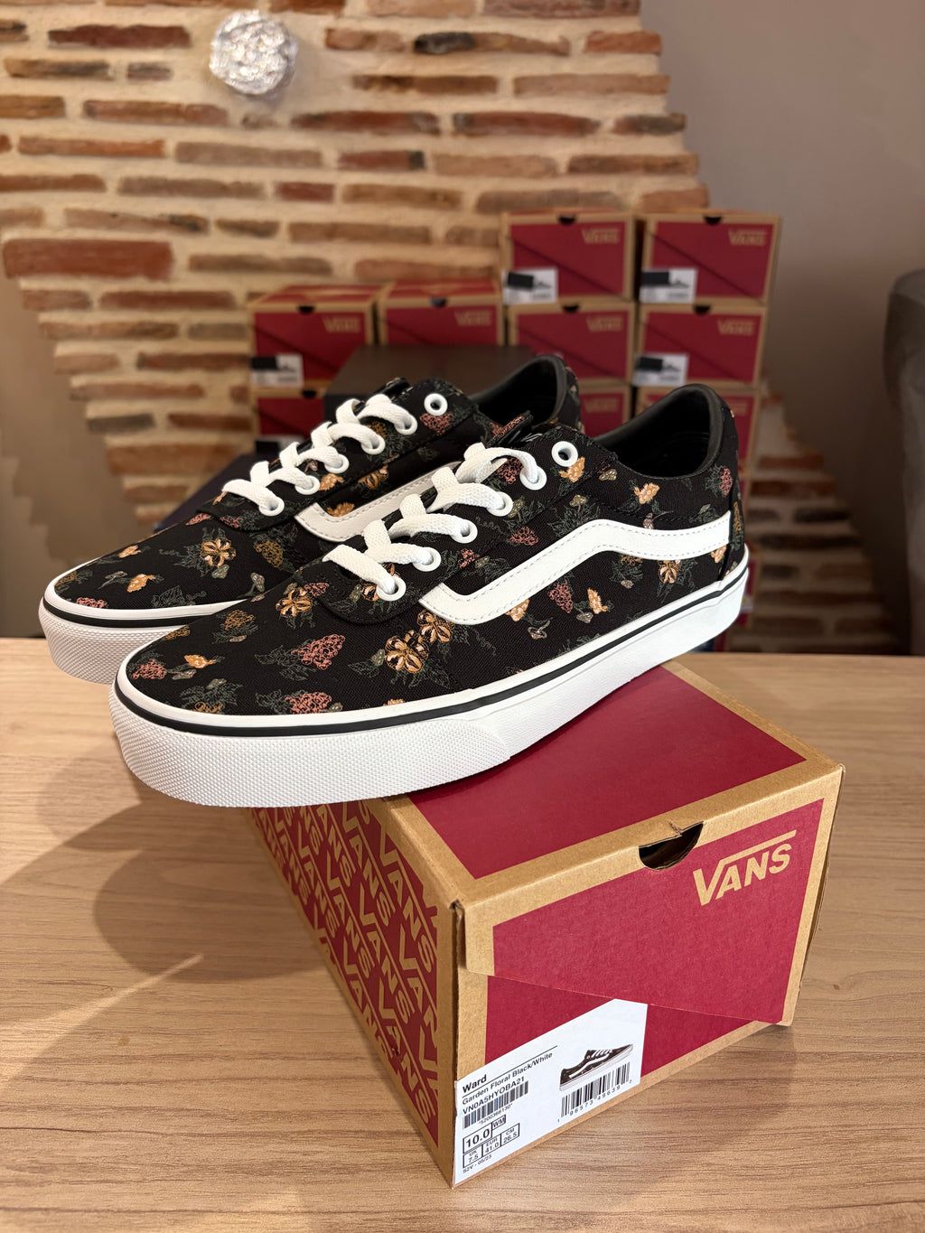 Vans Ward Garden Floral Black/White – Baskets Femme Taille 41