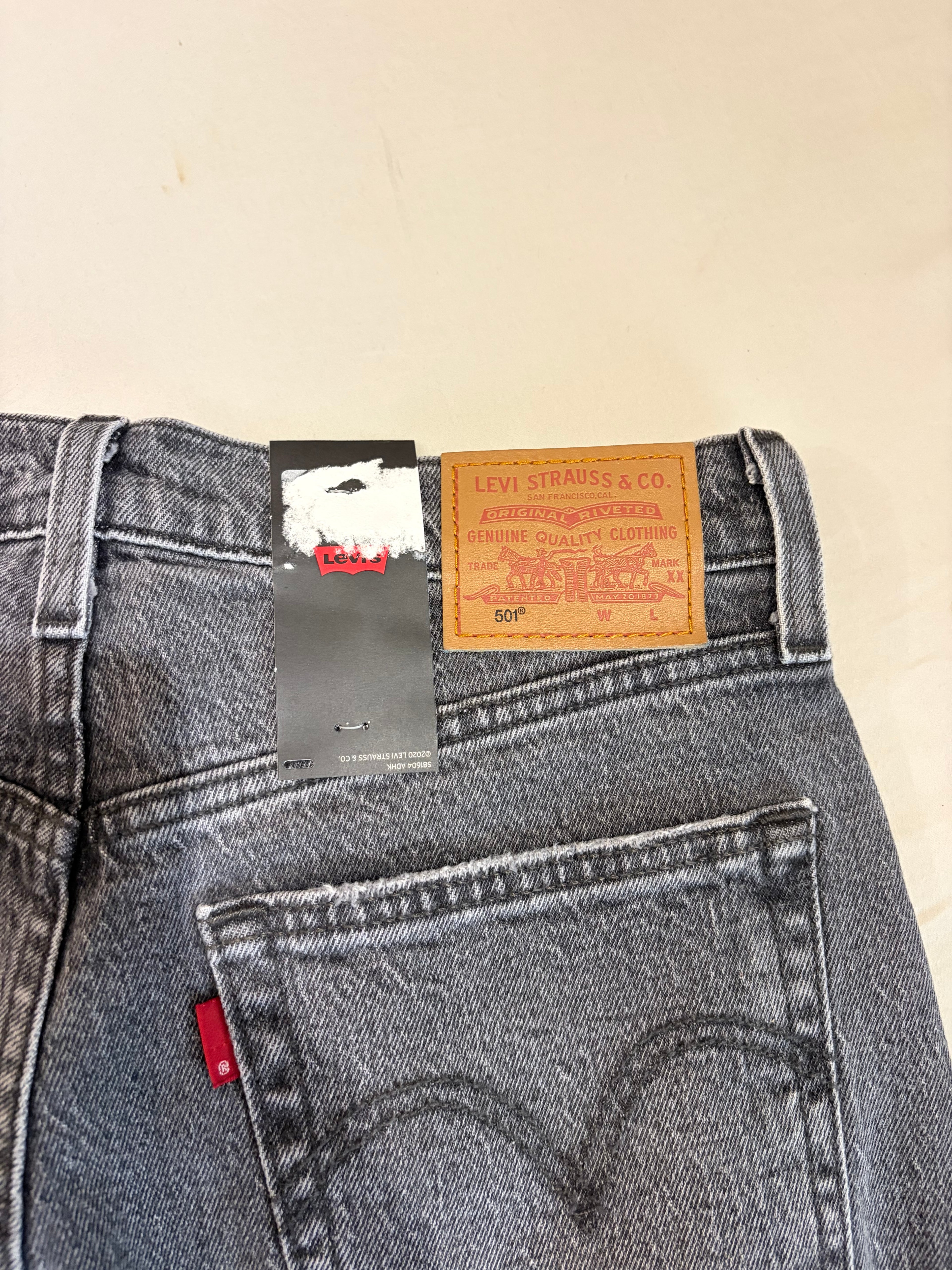 Jean Levi's® 501® Original Femme Gris Délavé – Taille W27 L32 – Neuf avec Étiquette