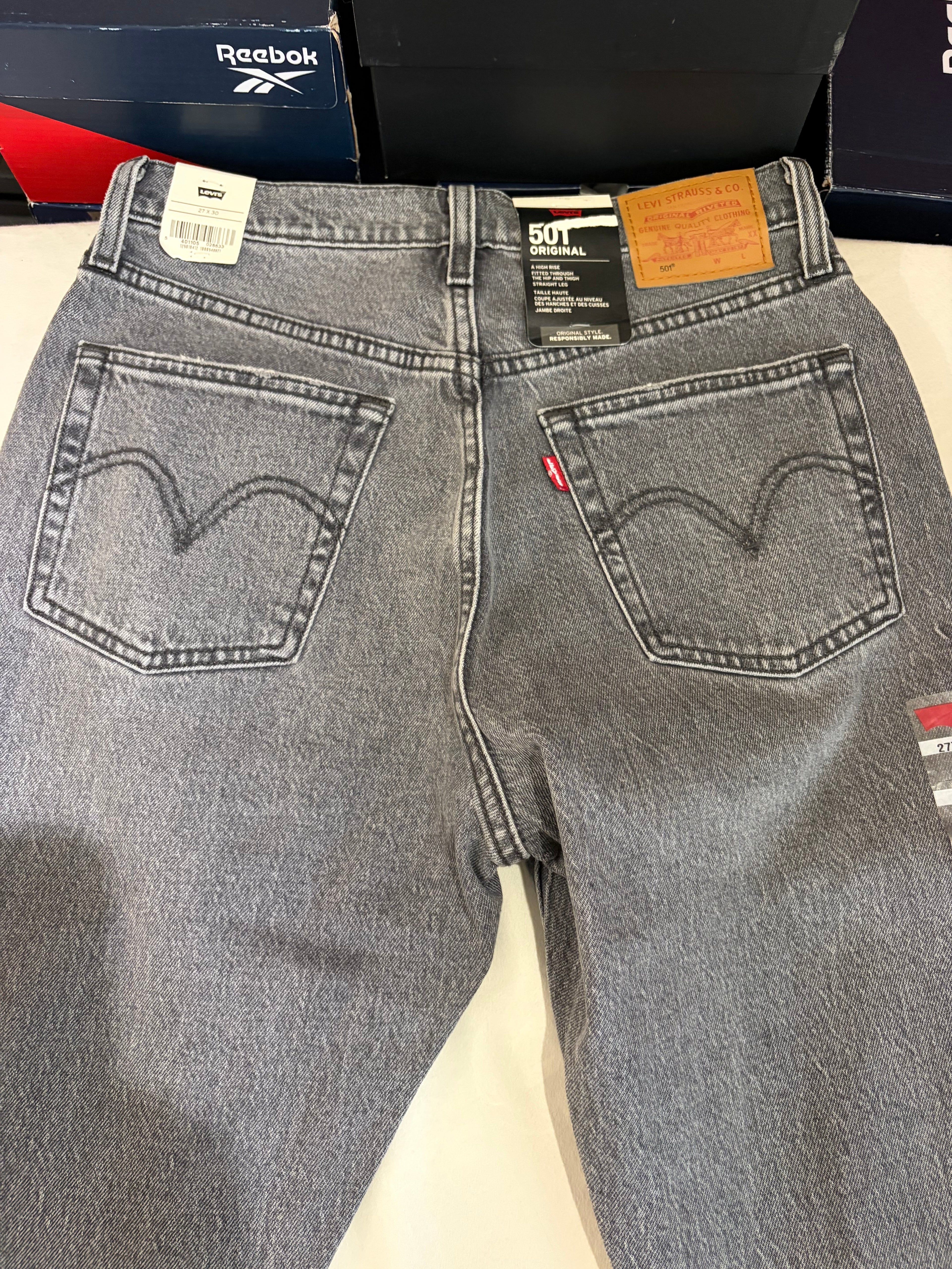Jean Levi's® 501® Original Femme Gris Délavé – Taille W27 L30 – Neuf avec Étiquette