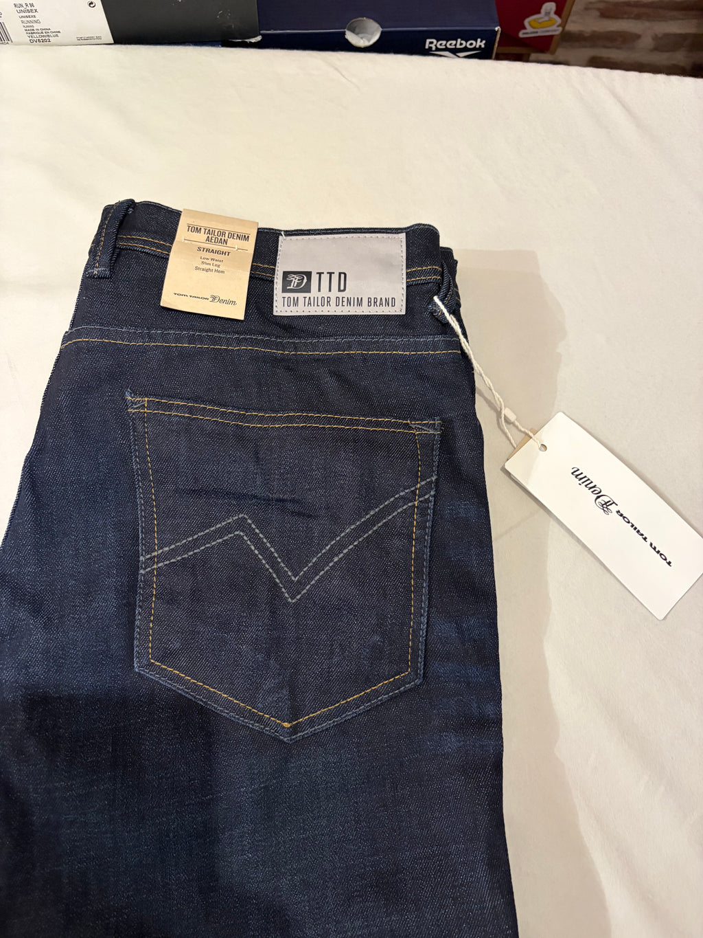 Jean Tom Tailor Denim Aedan Straight Homme Bleu Brut Foncé – Neuf avec étiquettes – Taille 32/32