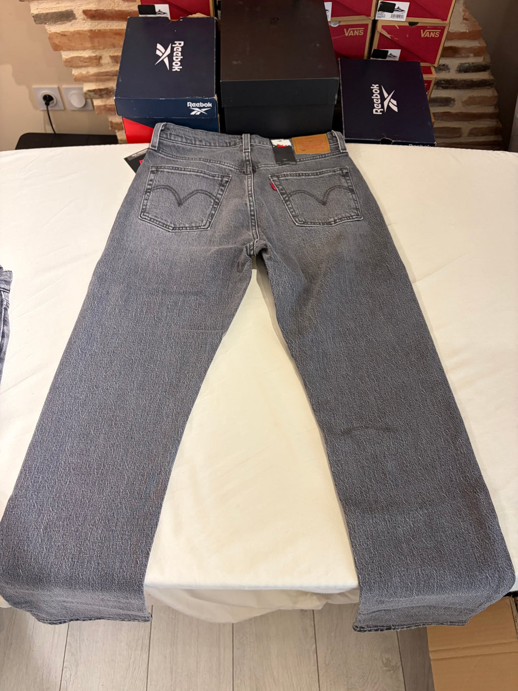 Jean Levi's® 501® Original Femme Gris Délavé – Taille W27 L32 – Neuf avec Étiquette