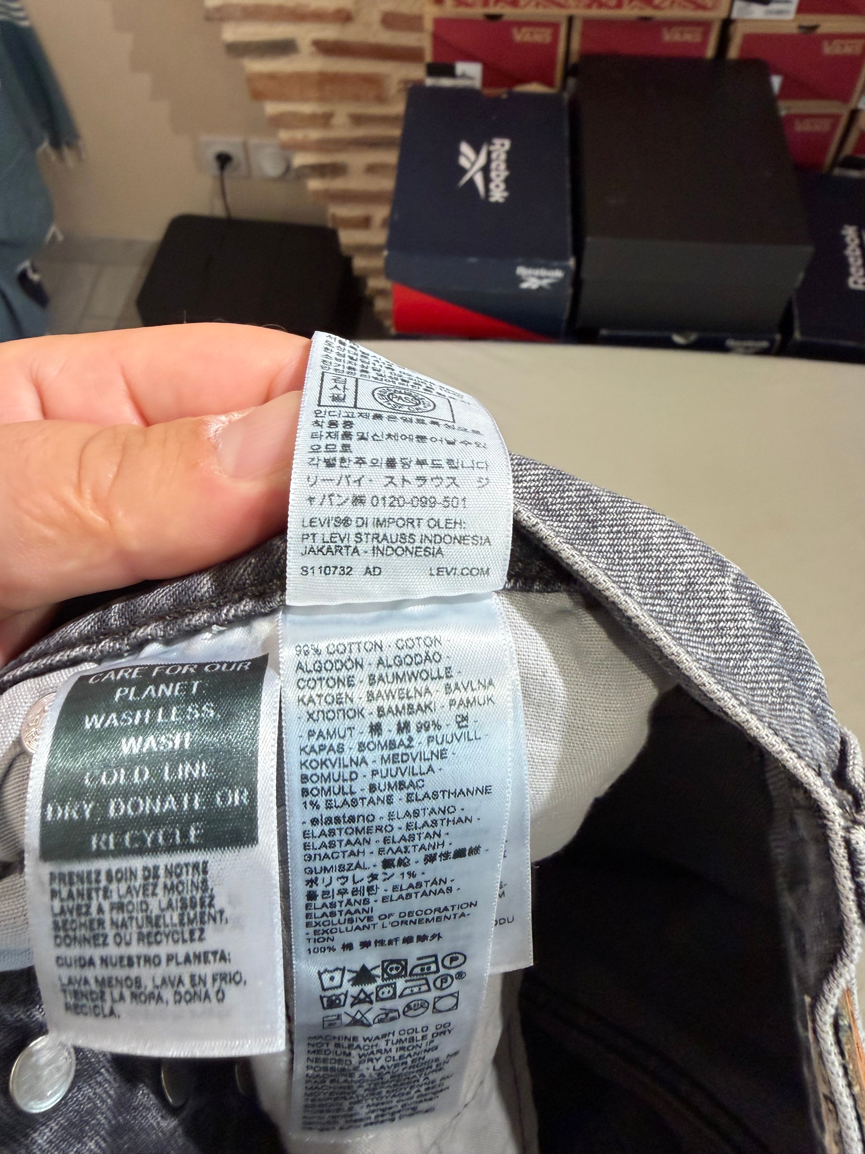 Jean Levi's® 501® Original Femme Gris Délavé – Taille W27 L30 – Neuf avec Étiquette