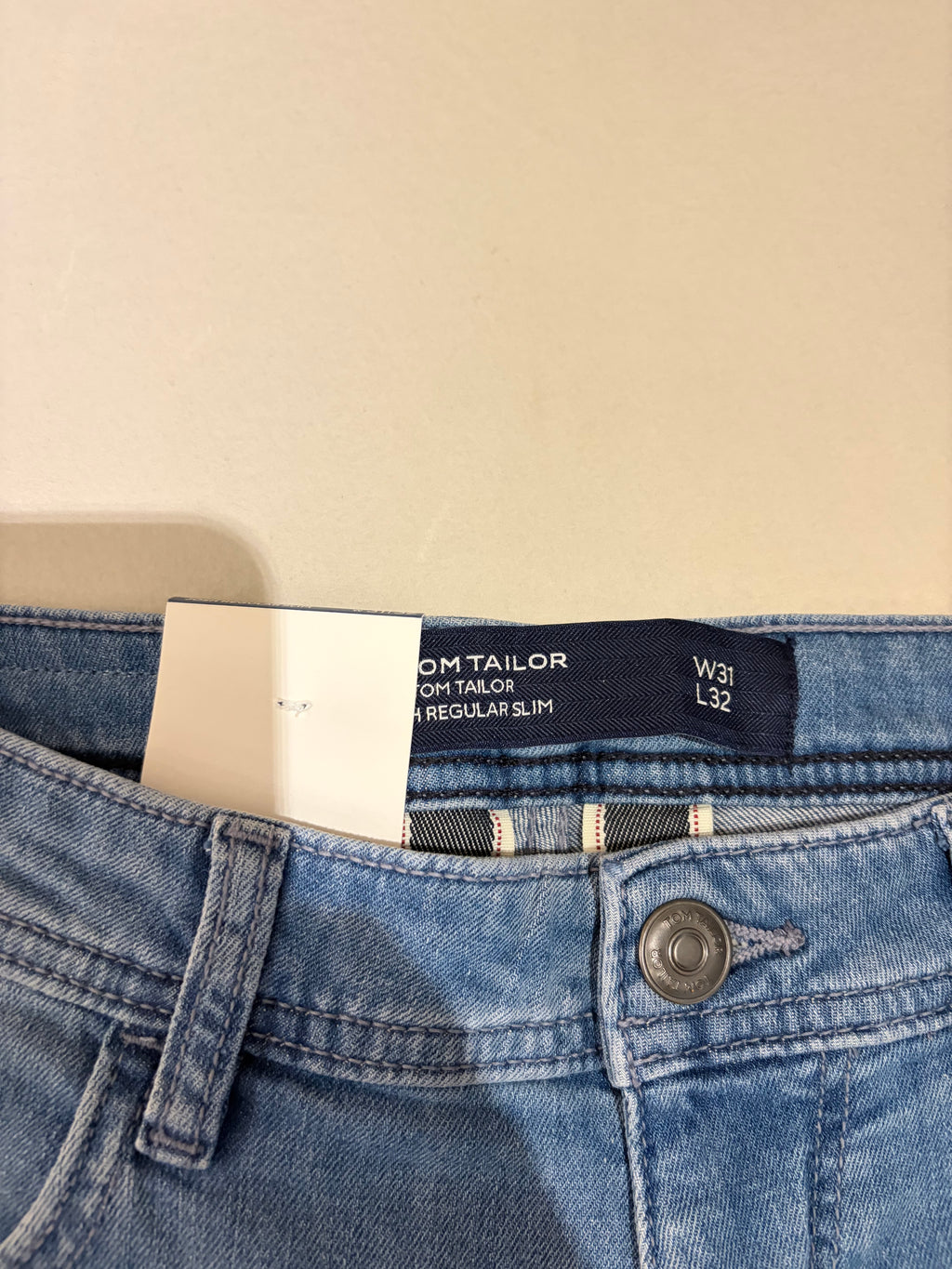 Jean Tom Tailor Josh Regular Slim Ultra Light Denim Homme Bleu Clair – Neuf avec étiquettes – Taille 31/32