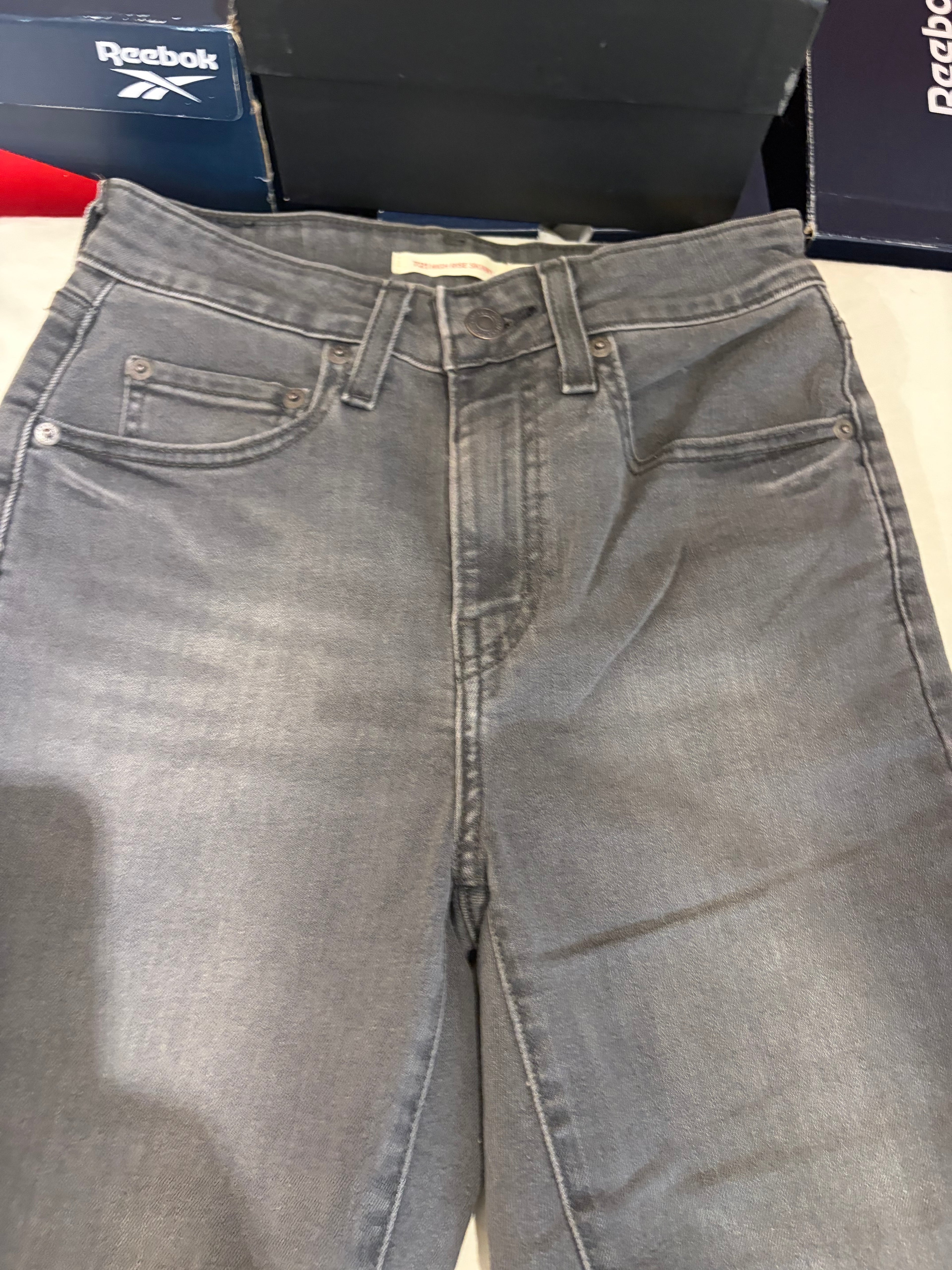 Levi's 721 High Rise Skinny Femme Neuf - Jean Gris Délavé Taille 25x32
