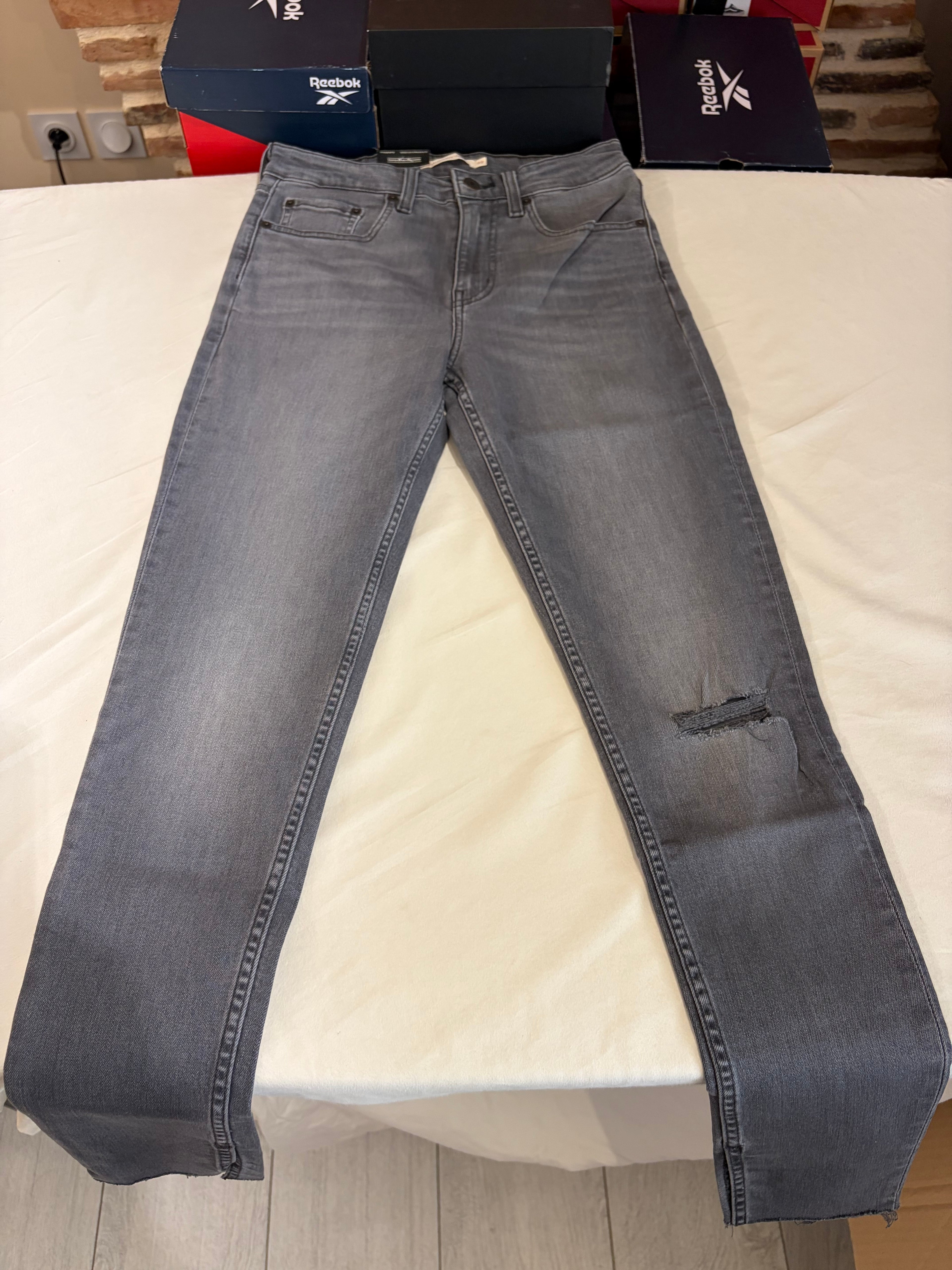 Jean Levi's® 721 High Rise Skinny Femme Gris Délavé – Taille W27 L30 – Neuf avec Étiquette