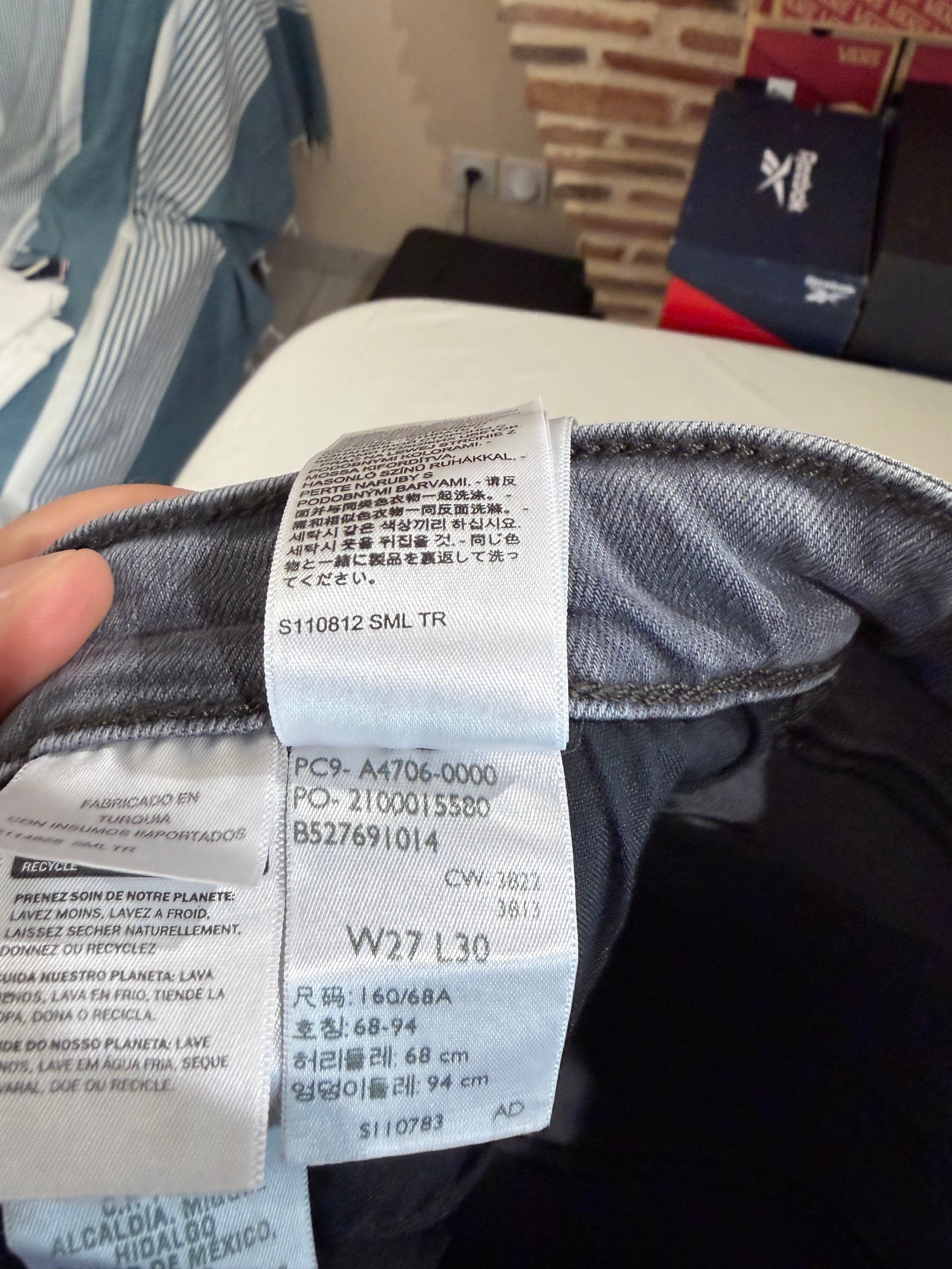 Jean Levi's® 721 High Rise Skinny Femme Gris Délavé – Taille W27 L30 – Neuf avec Étiquette