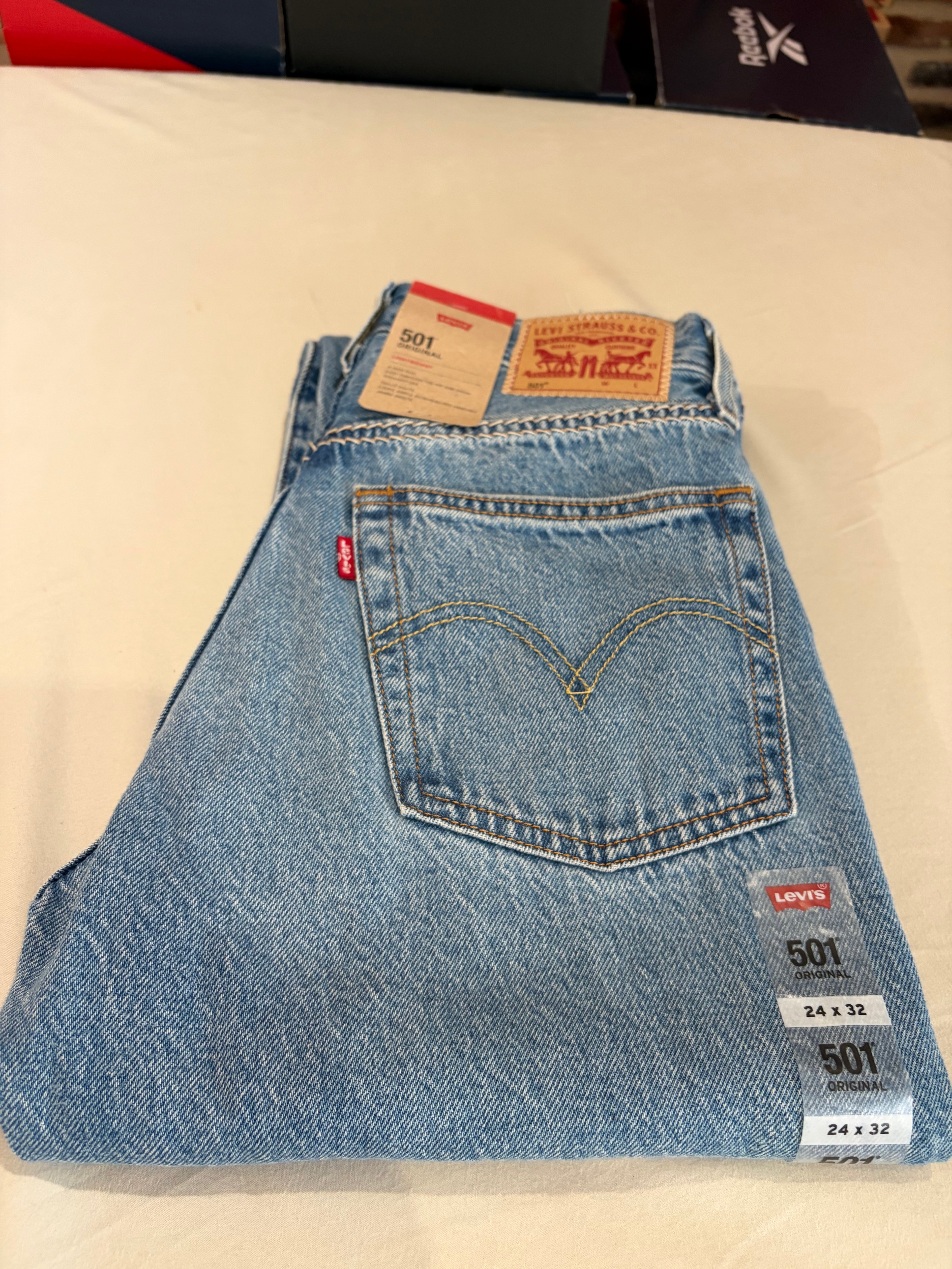 Levi's 501 Original Femme Bleu Clair 24x32 | Jean Droit Iconique Neuf