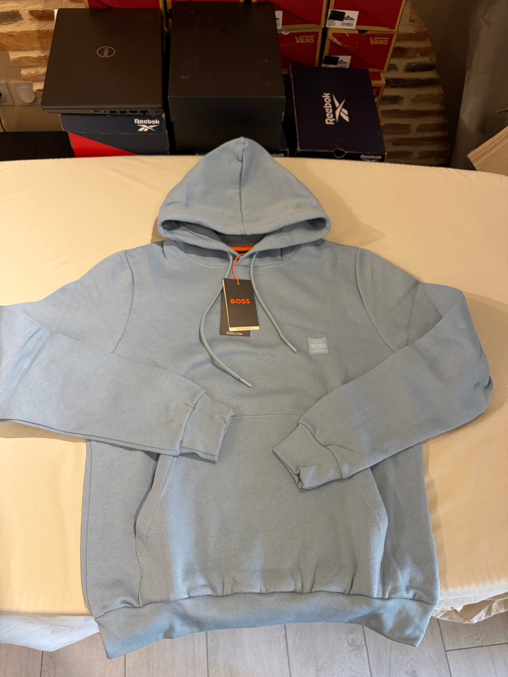 Sweat à capuche BOSS bleu ciel – Homme – Taille S – Neuf avec étiquette