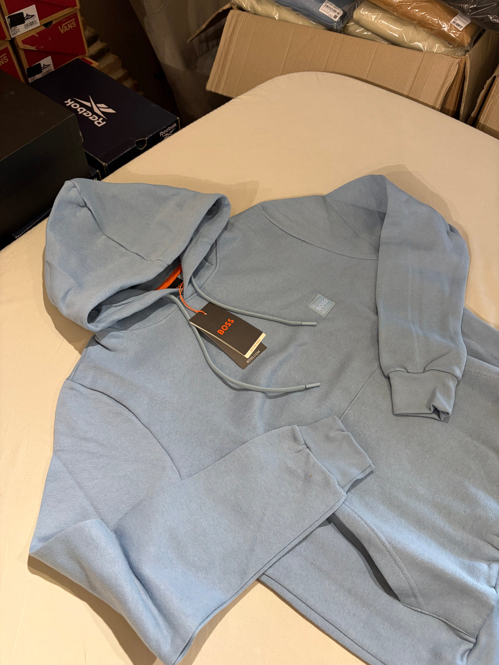 Sweat à capuche BOSS bleu ciel – Homme – Taille S – Neuf avec étiquette