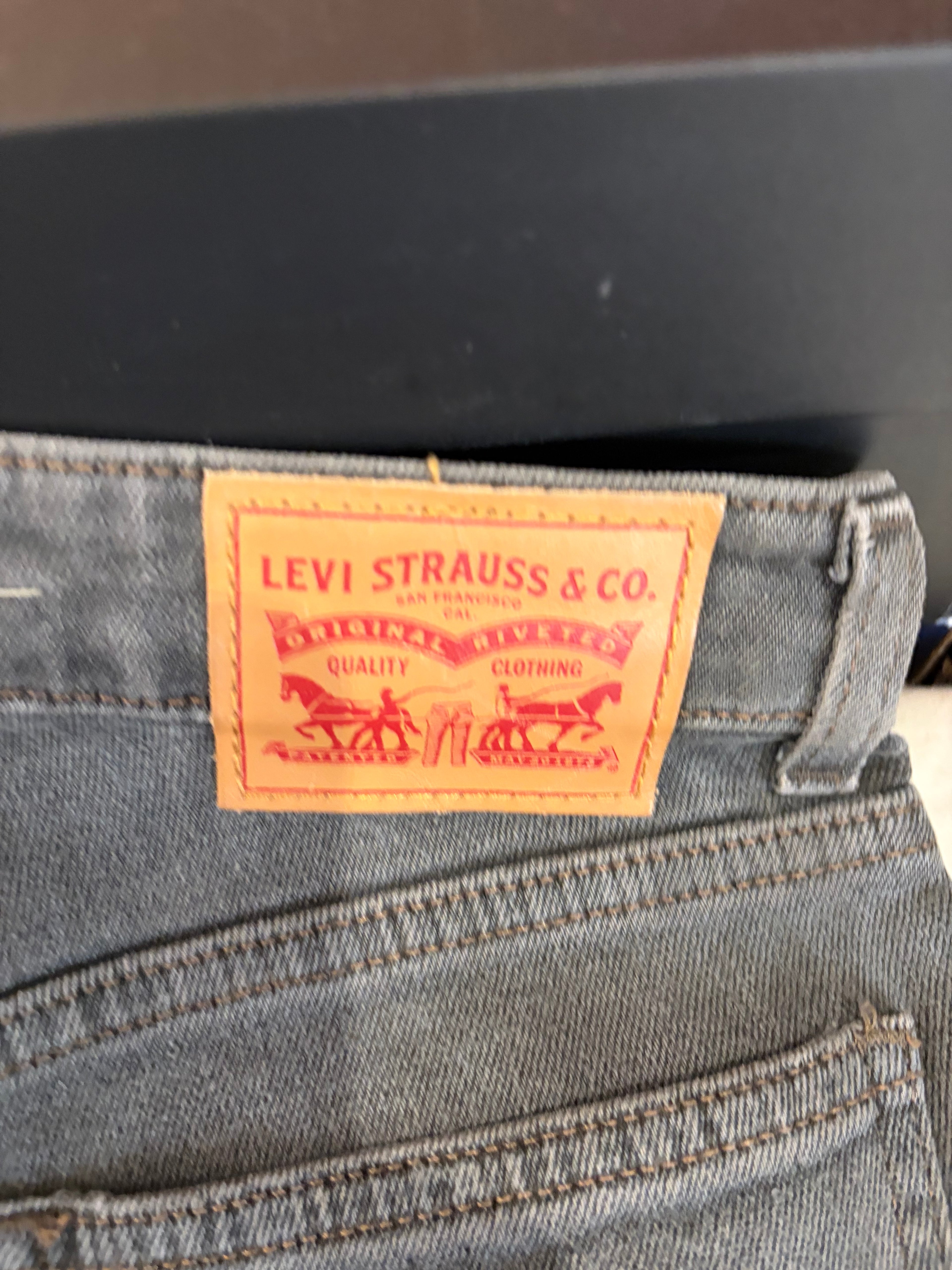 Jean Levi's® 721 Vintage High Rise Skinny Femme Gris Délavé – Taille 25 – Neuf