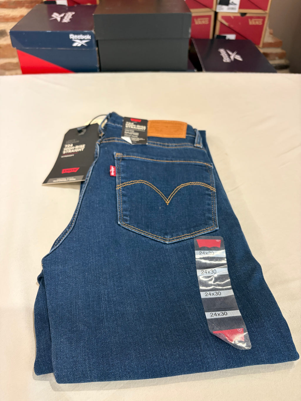 Levi's Premium 724 High-Rise Straight Femme Bleu Foncé 24x30 | Jean Taille Haute Neuf