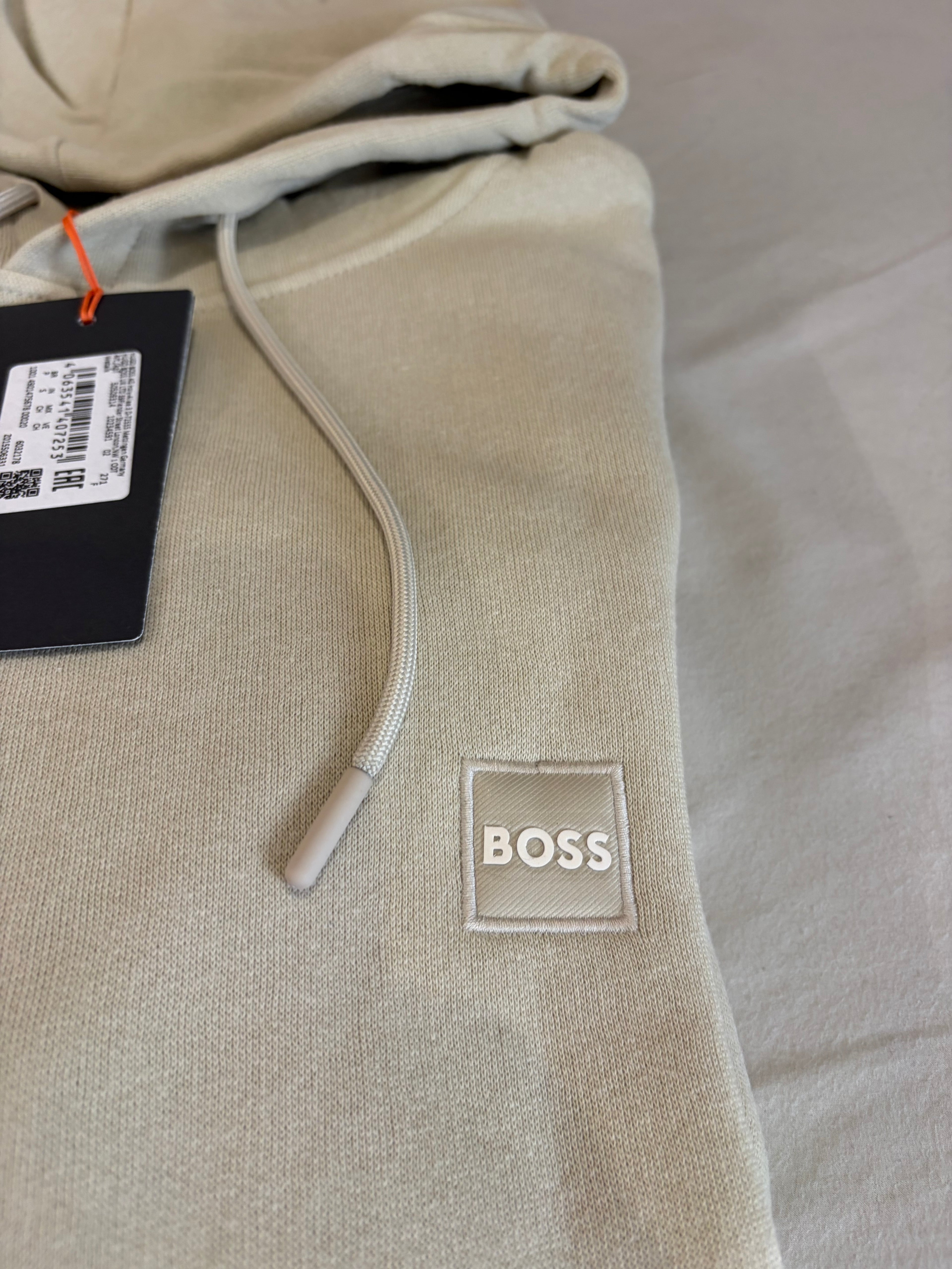 Sweat à Capuche BOSS Homme Wetalk Beige Clair – Logo Patch – Taille S – Neuf