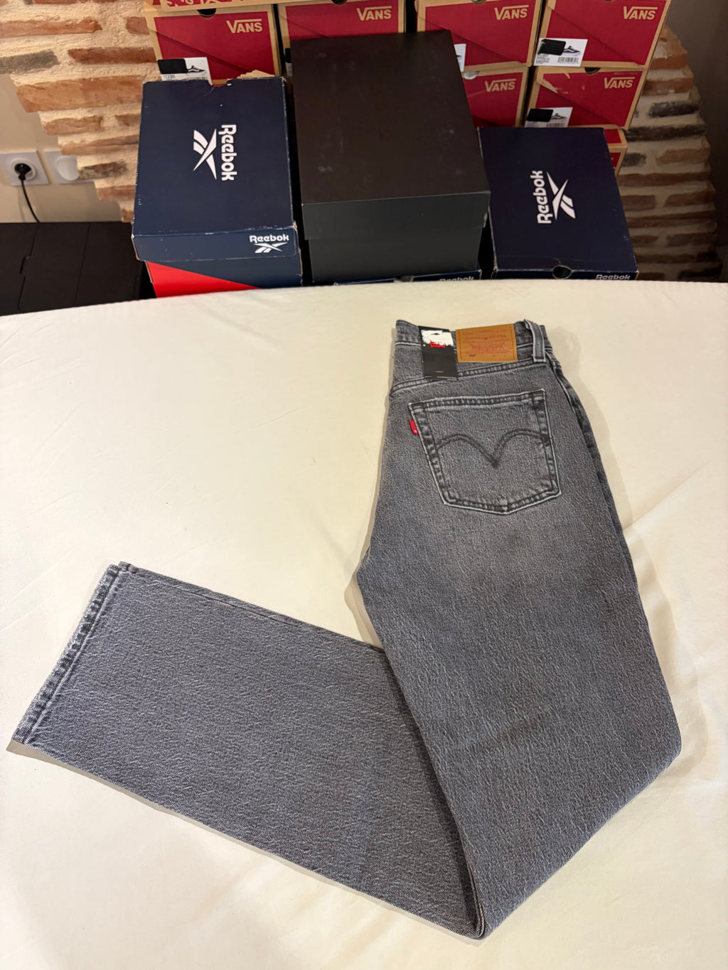 Jean Levi's® 501® Original Femme Gris Délavé – Taille W27 L32 – Neuf avec Étiquette