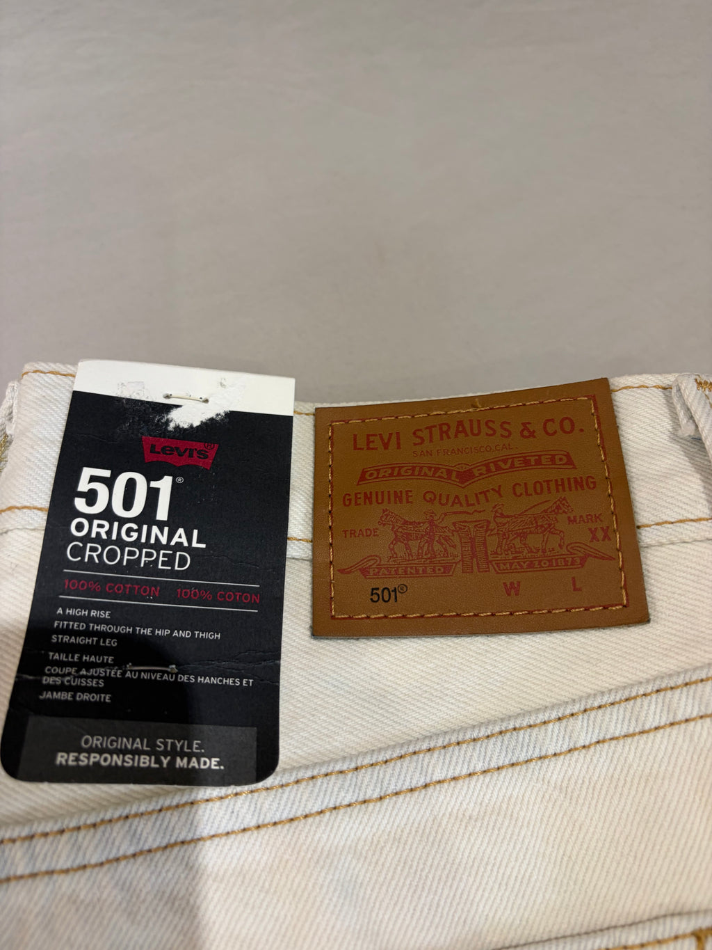 Jean Levi's® 501® Original Cropped Femme Écru – Taille W26 L26 – Neuf avec Étiquette