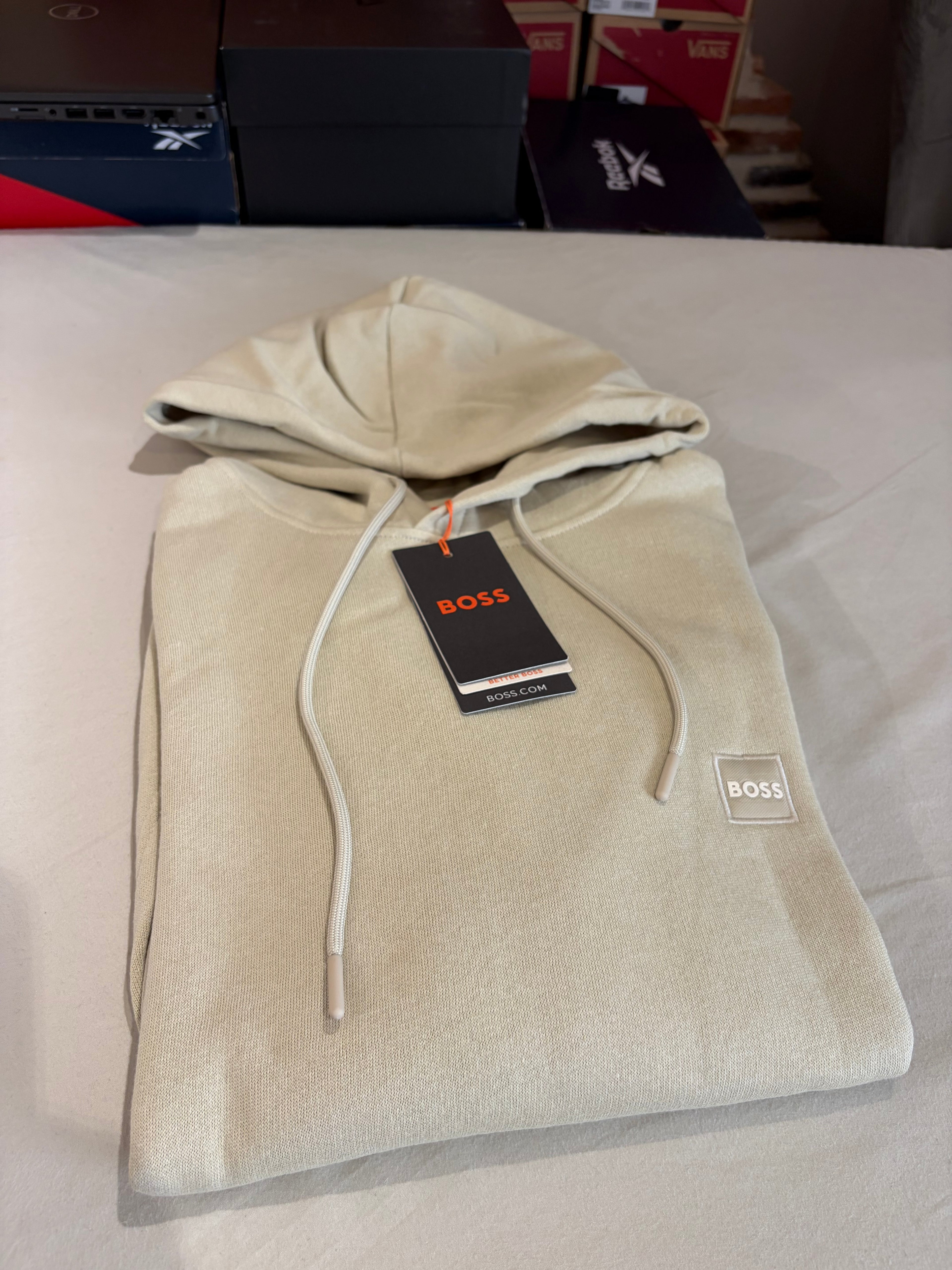 Sweat à Capuche BOSS Homme Wetalk Beige Clair – Logo Patch – Taille S – Neuf