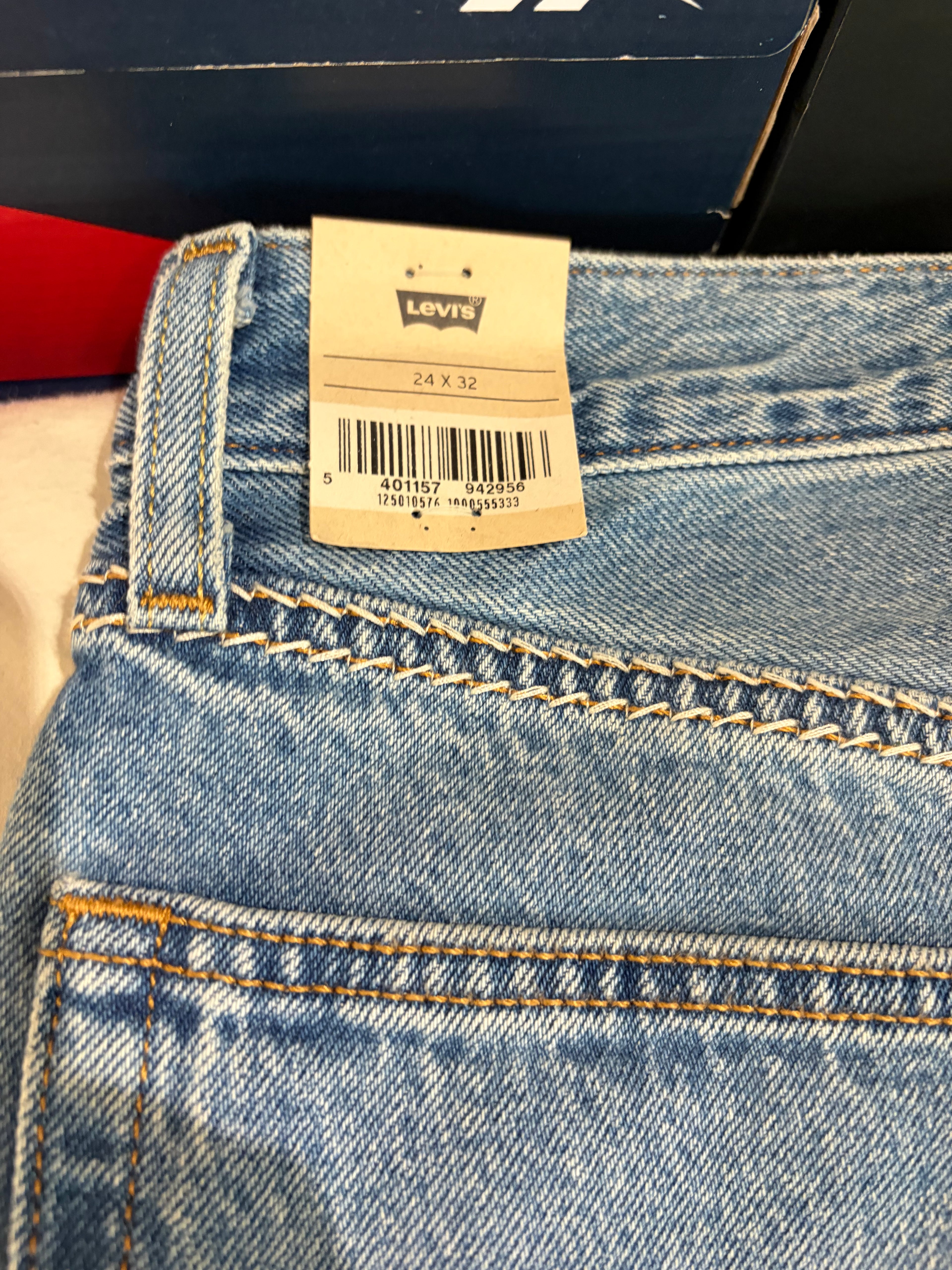 Levi's 501 Original Femme Bleu Clair 24x32 | Jean Droit Iconique Neuf
