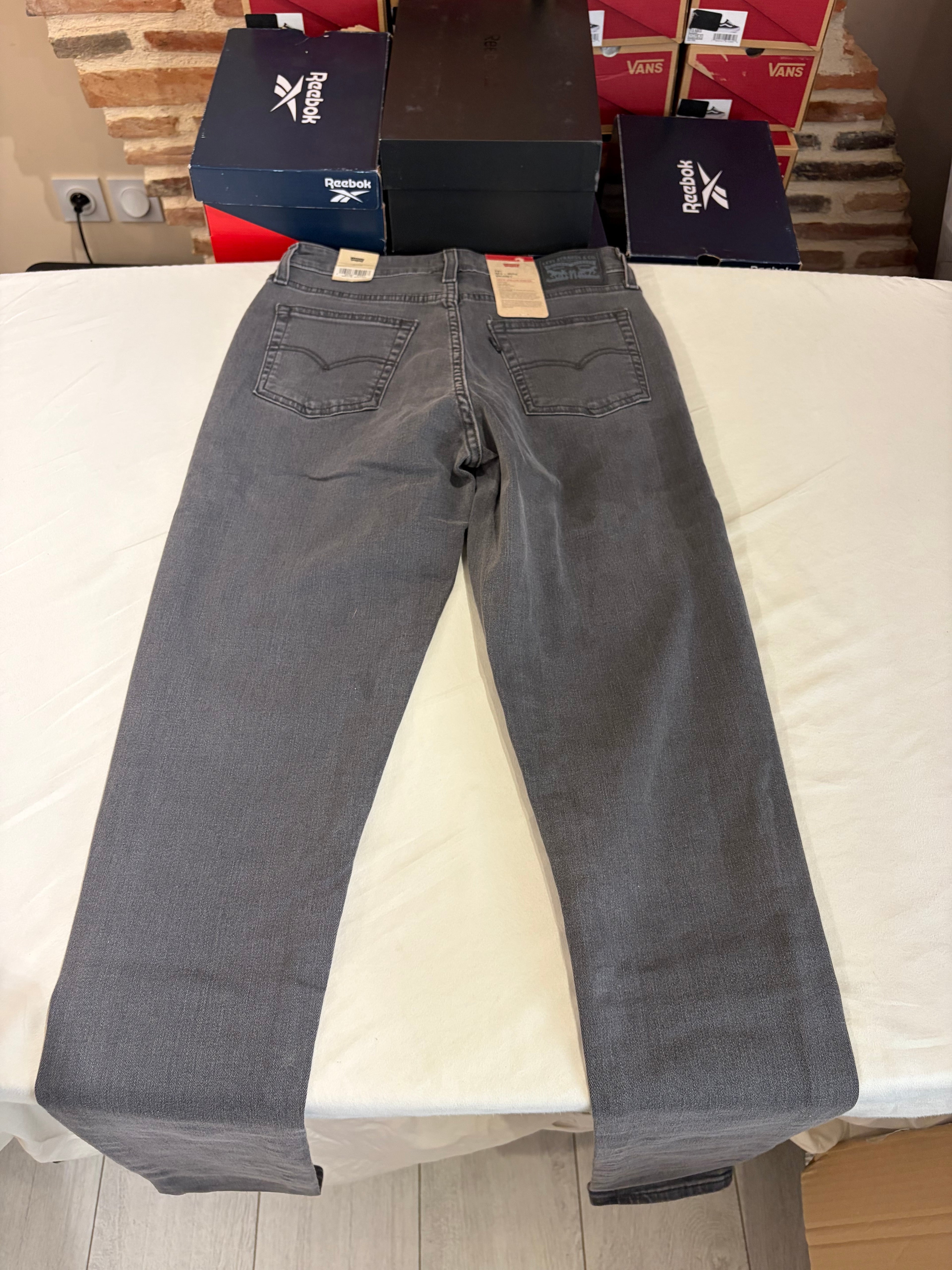 Jean Levi's® 721 High Rise Skinny Femme Gris Délavé – Taille W28 L34 – Neuf avec Étiquette