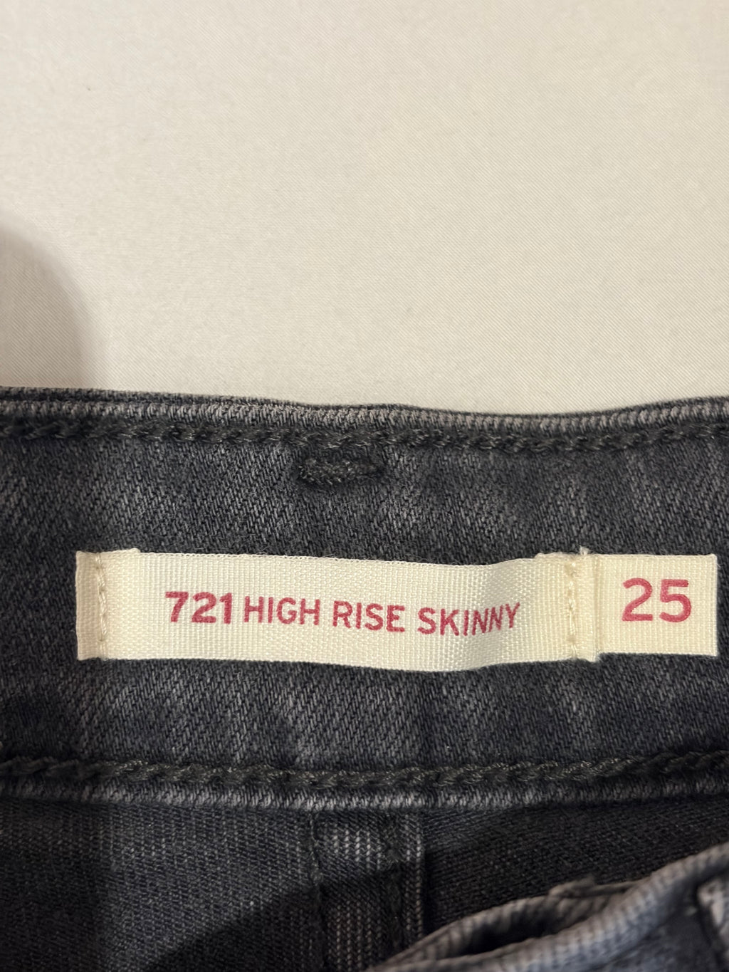 Levi's 721 High Rise Skinny Femme Neuf - Jean Gris Délavé Taille 25x32