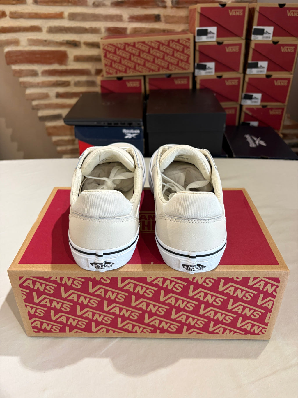 Vans Ward Deluxe Tumble Leather Birch – Homme – Taille 40,5 – Neuves avec boîte
