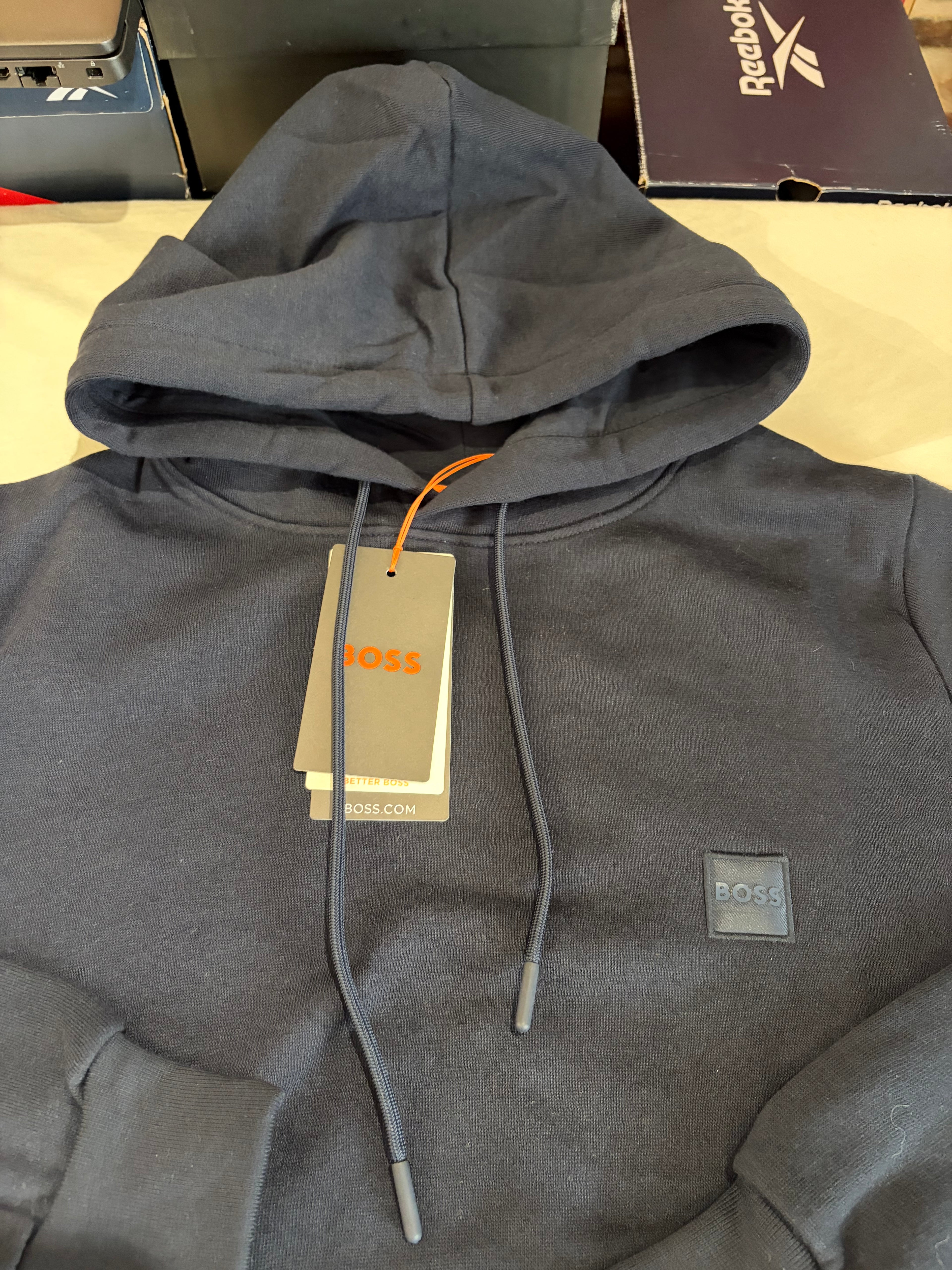 Sweat à Capuche BOSS Homme Wetalk Bleu Marine – Logo Patch – Taille S – Neuf