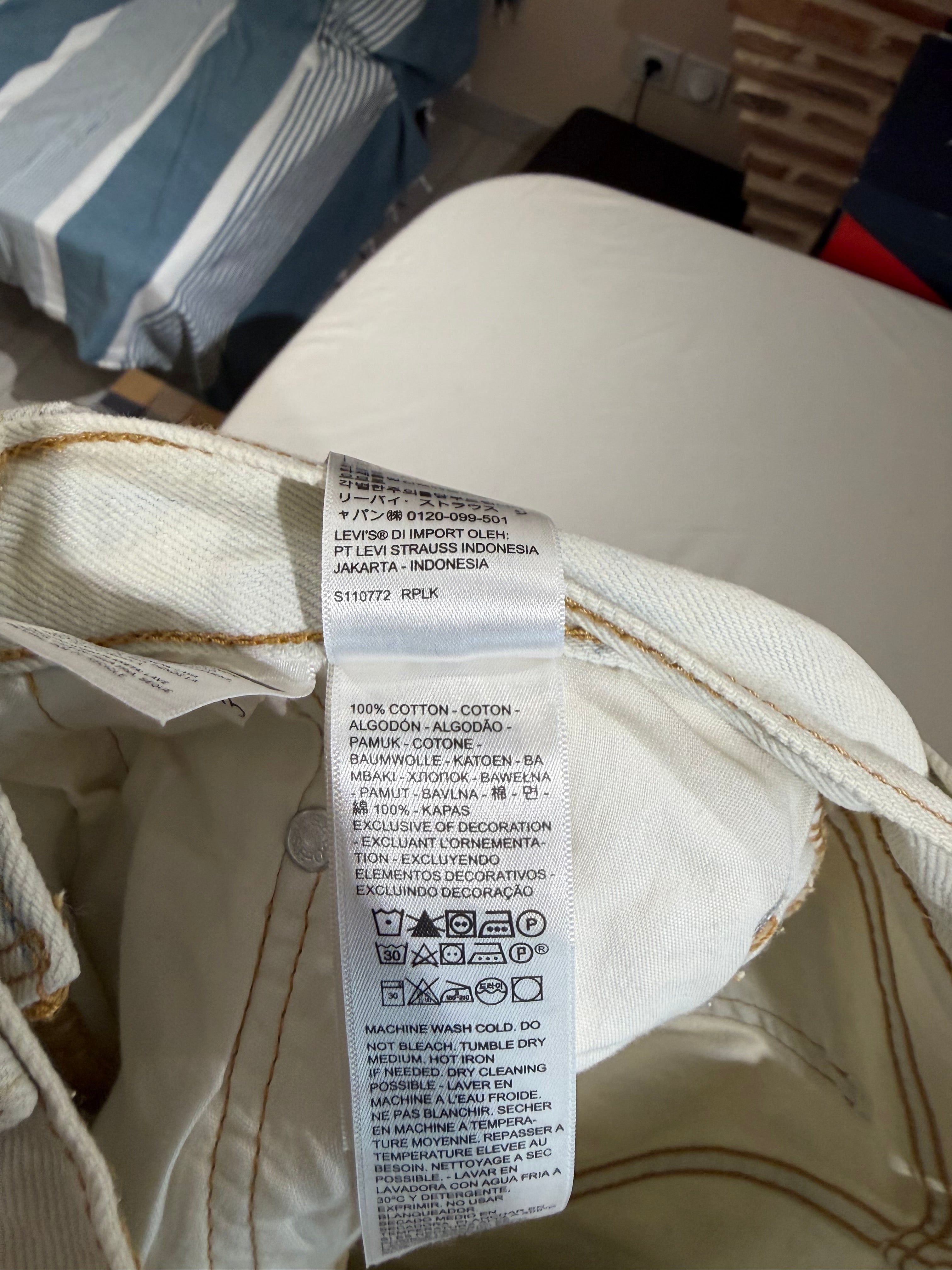 Jean Levi's® 501® Original Cropped Femme Écru – Taille W26 L26 – Neuf avec Étiquette