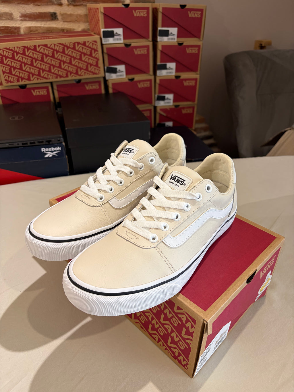 Vans Ward Deluxe Tumble Leather Birch – Homme – Taille 40,5 – Neuves avec boîte