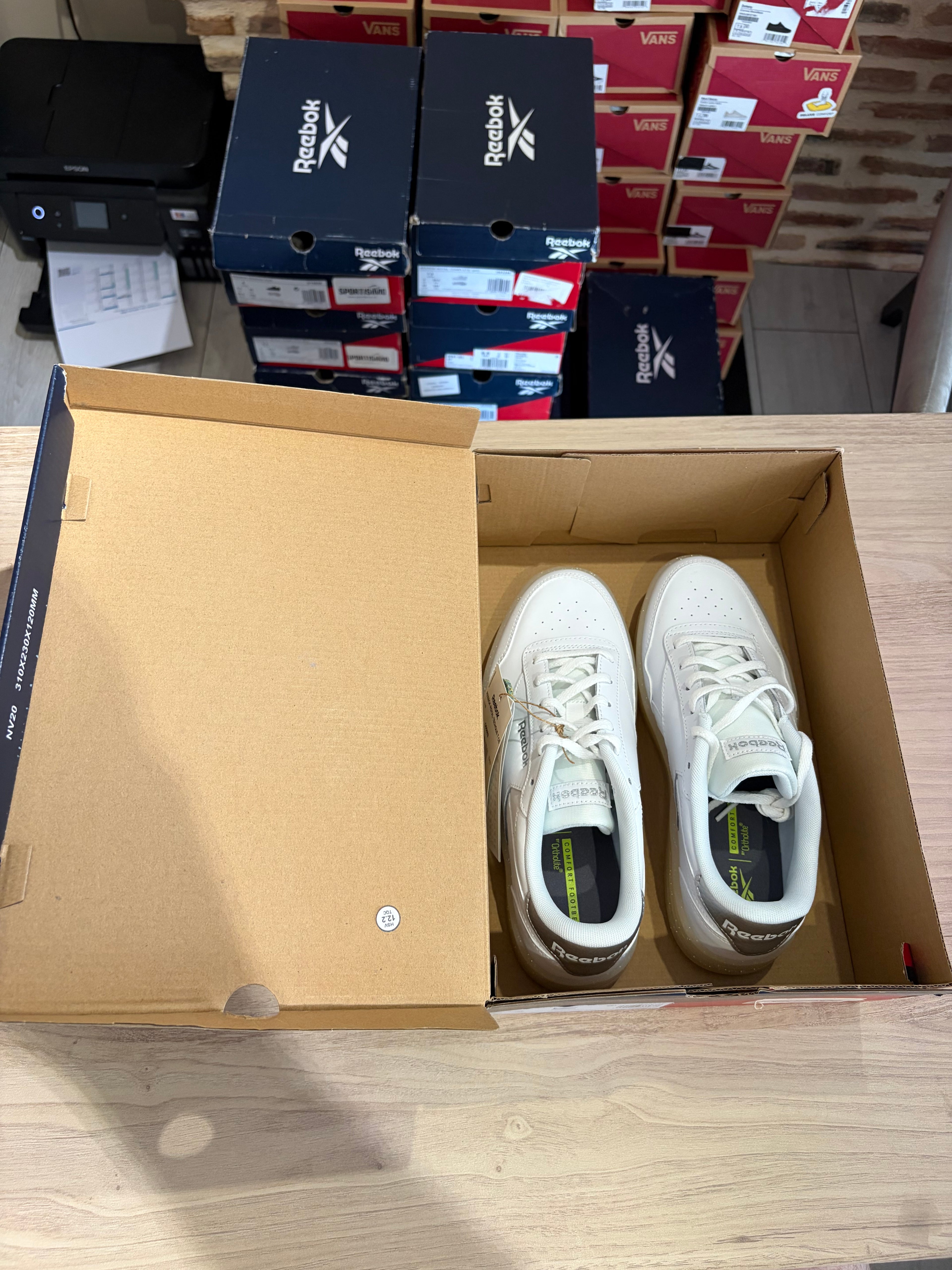 Reebok Royal Techque T CE Femme Blanche – Pointure 38,5 – Neuves avec boîte