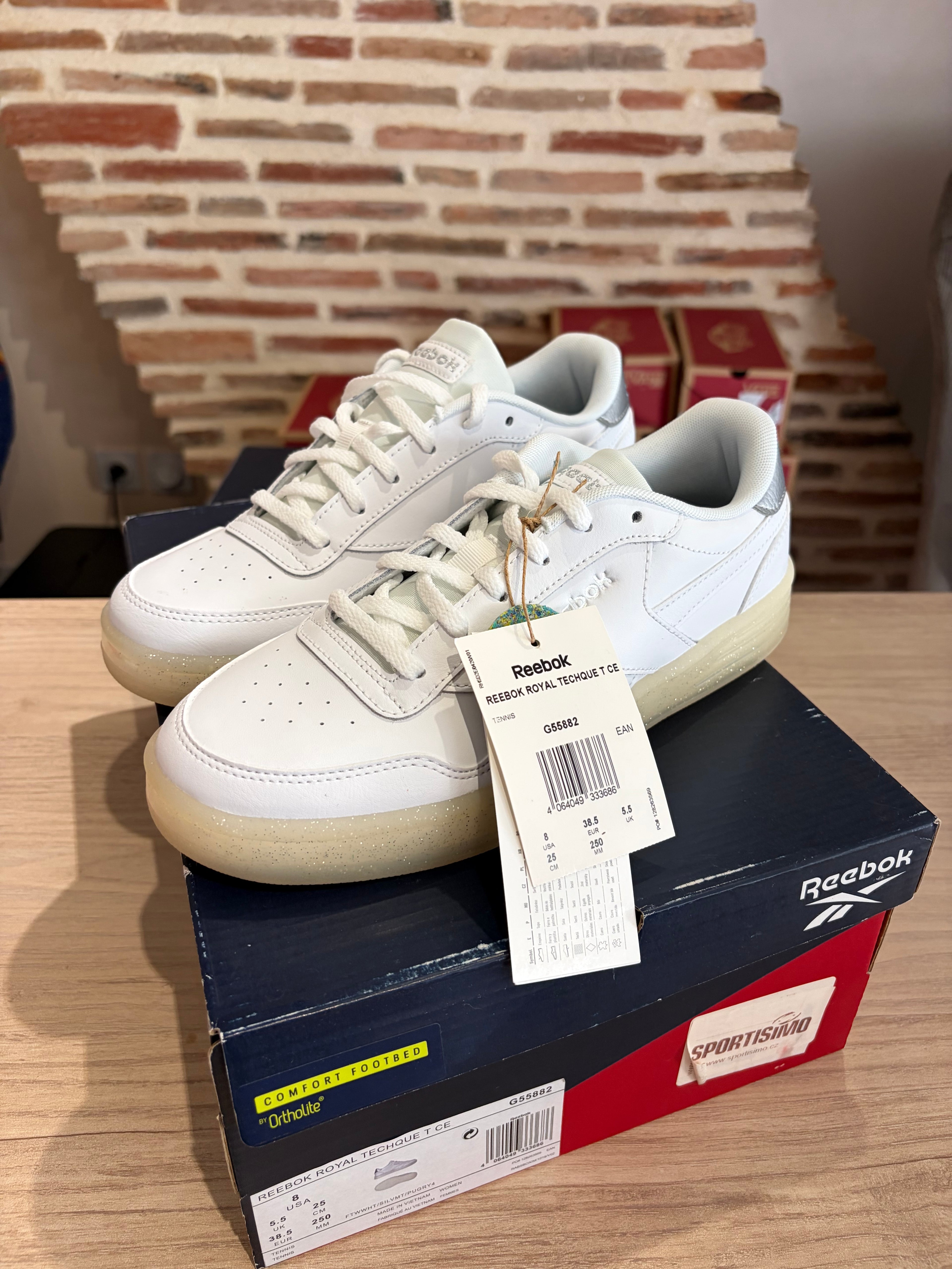 Reebok Royal Techque T CE Femme Blanche – Pointure 38,5 – Neuves avec boîte