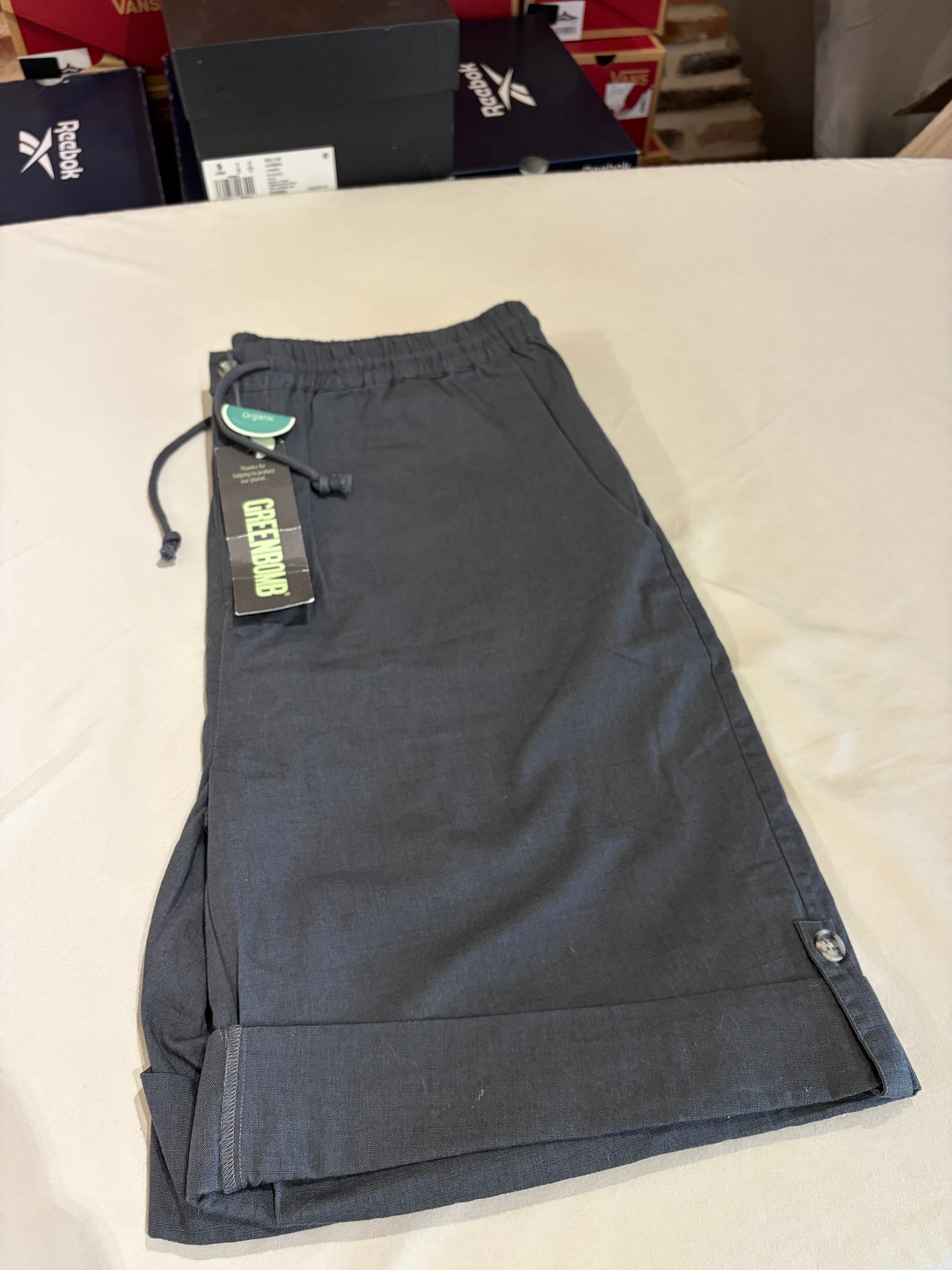Short Greenbomb Homme Fair Organic Storm Grey – Coton Bio GOTS taille L – Neuf avec étiquette