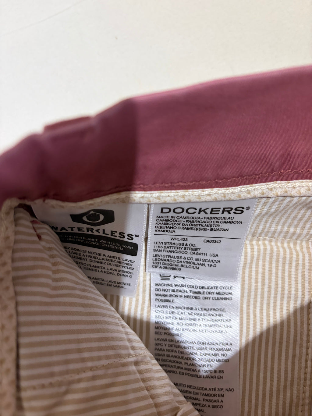 Short Chino Dockers Alpha Khakis Supreme Flex Rose Vieux Homme W29 Neuf avec Étiquette