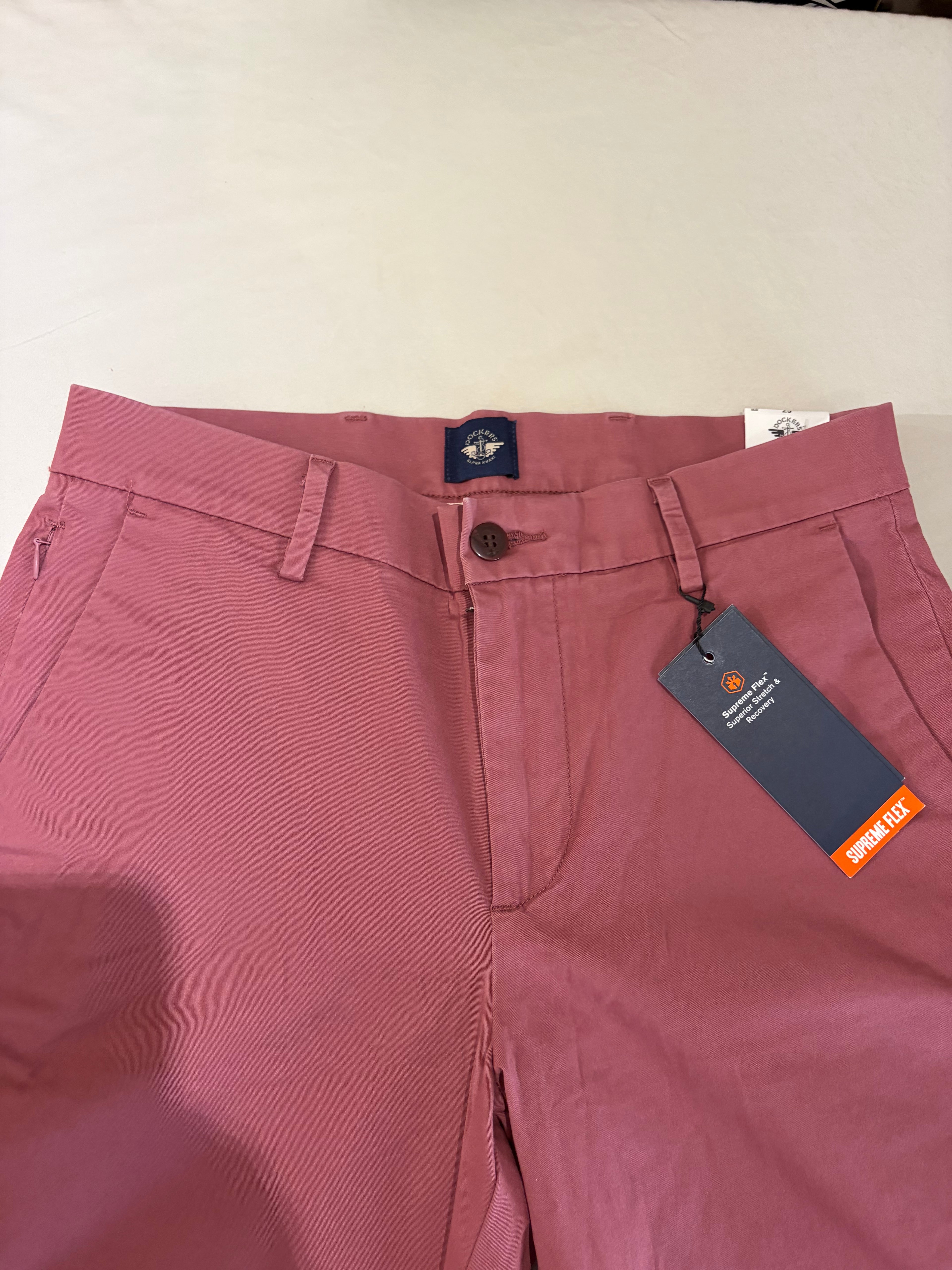 Short Chino Dockers Alpha Khakis Supreme Flex Rose Vieux Homme W29 Neuf avec Étiquette