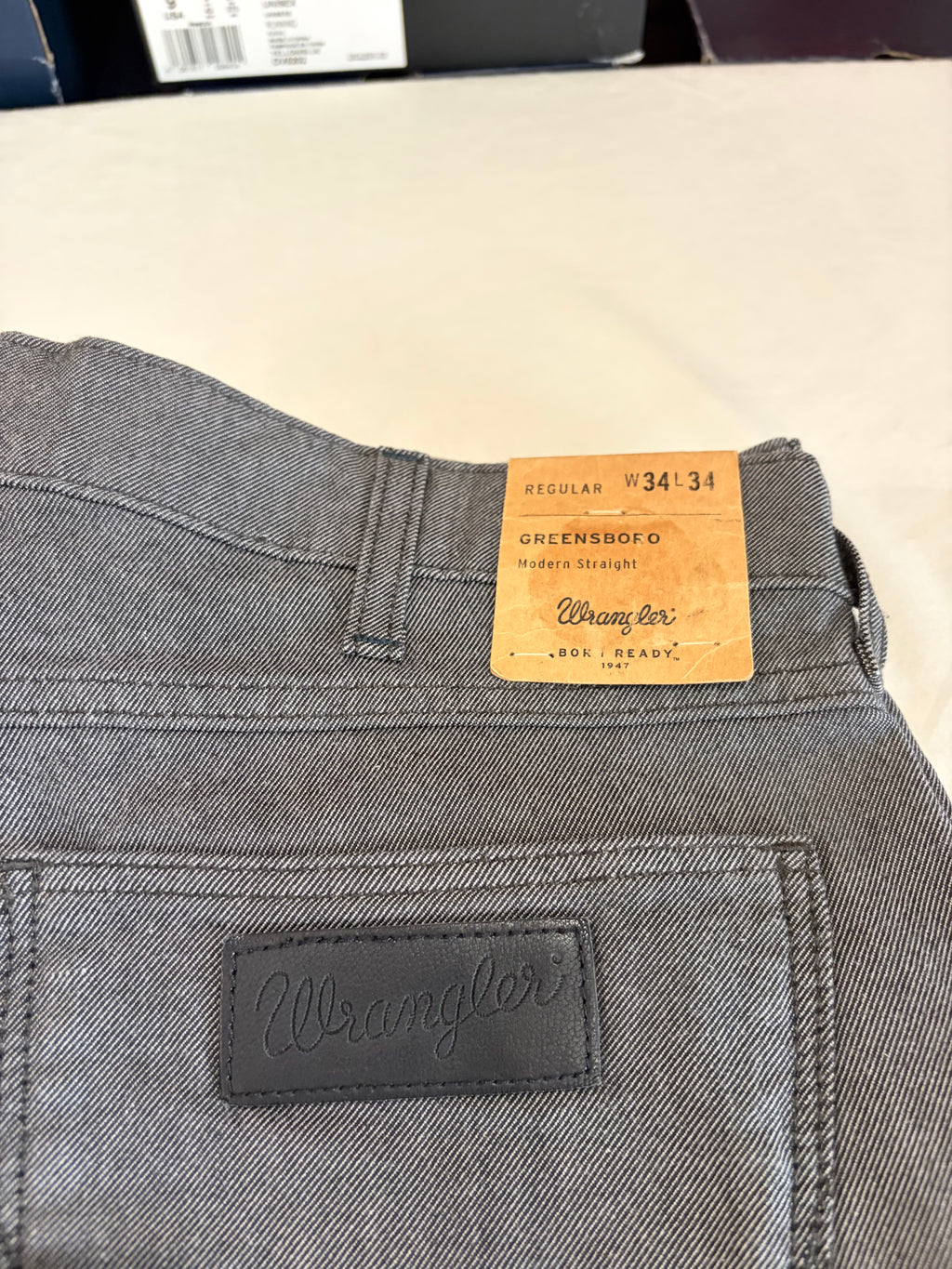 Jean Wrangler Greensboro Modern Straight Homme Gris W34 L34 Neuf