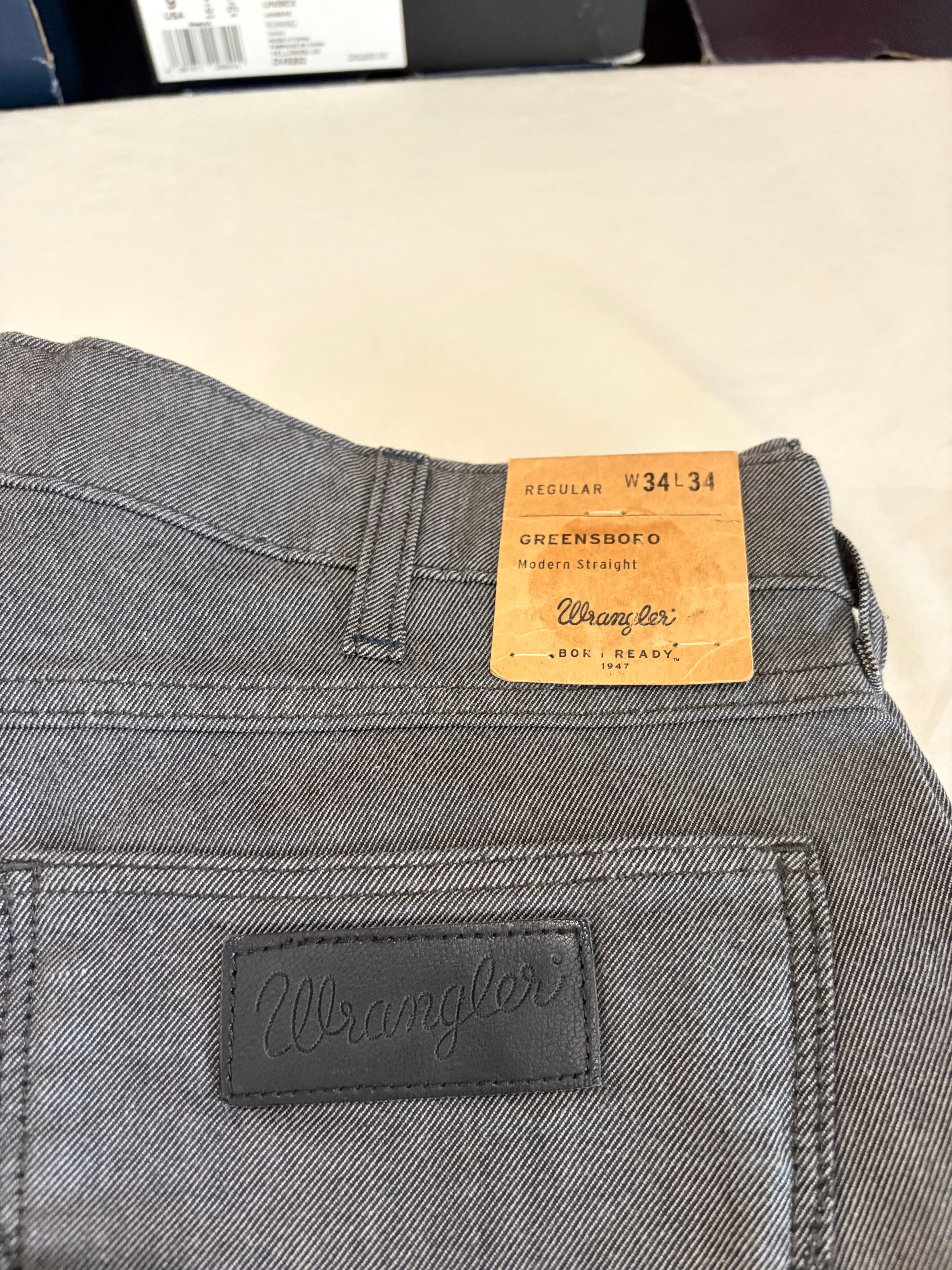 Jean Wrangler Greensboro Modern Straight Homme Gris W34 L34 Neuf
