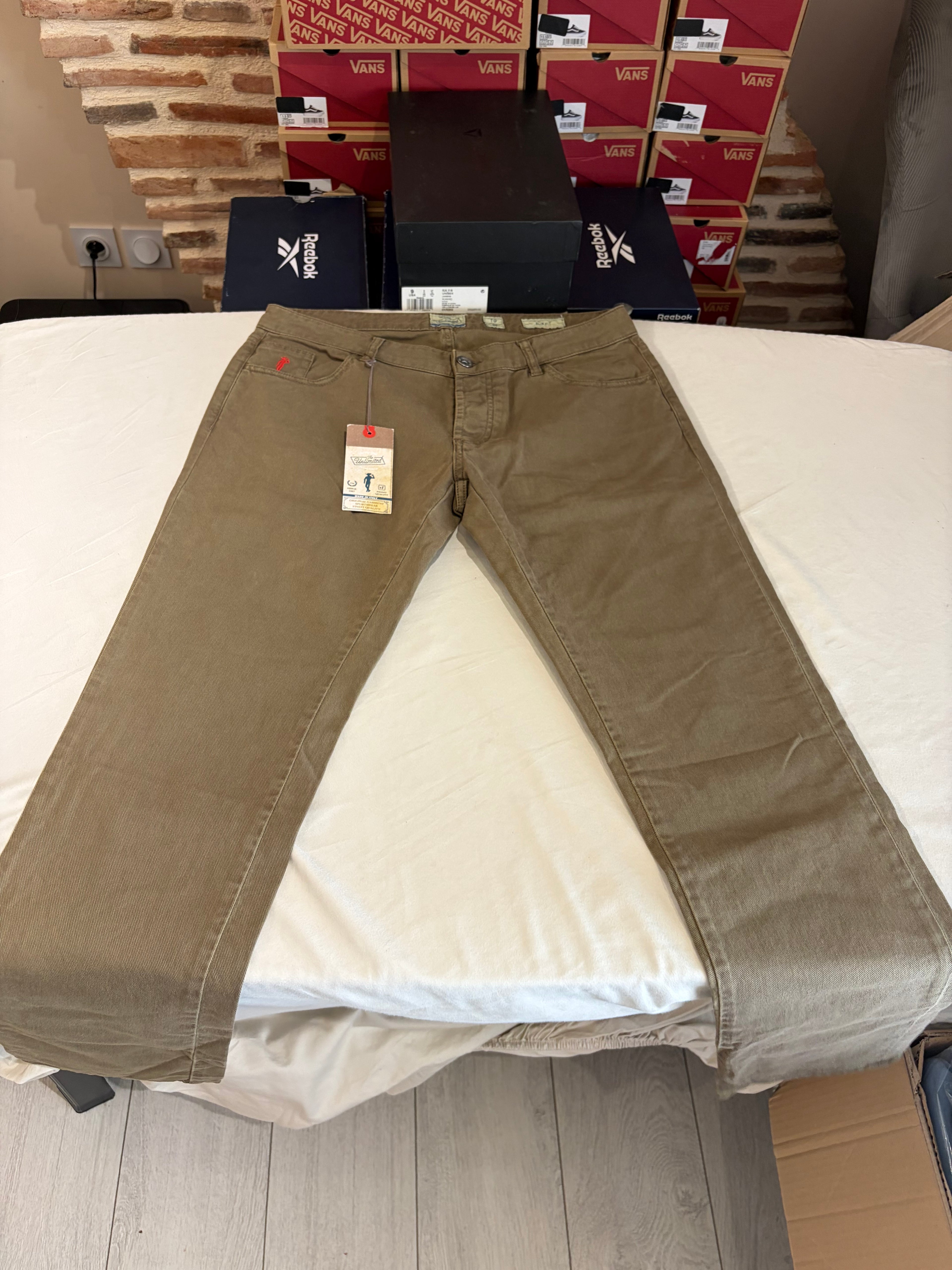Unlimited Royal Blue Pantalon Slim Fit Homme Beige Taille 34 Neuf avec Étiquette