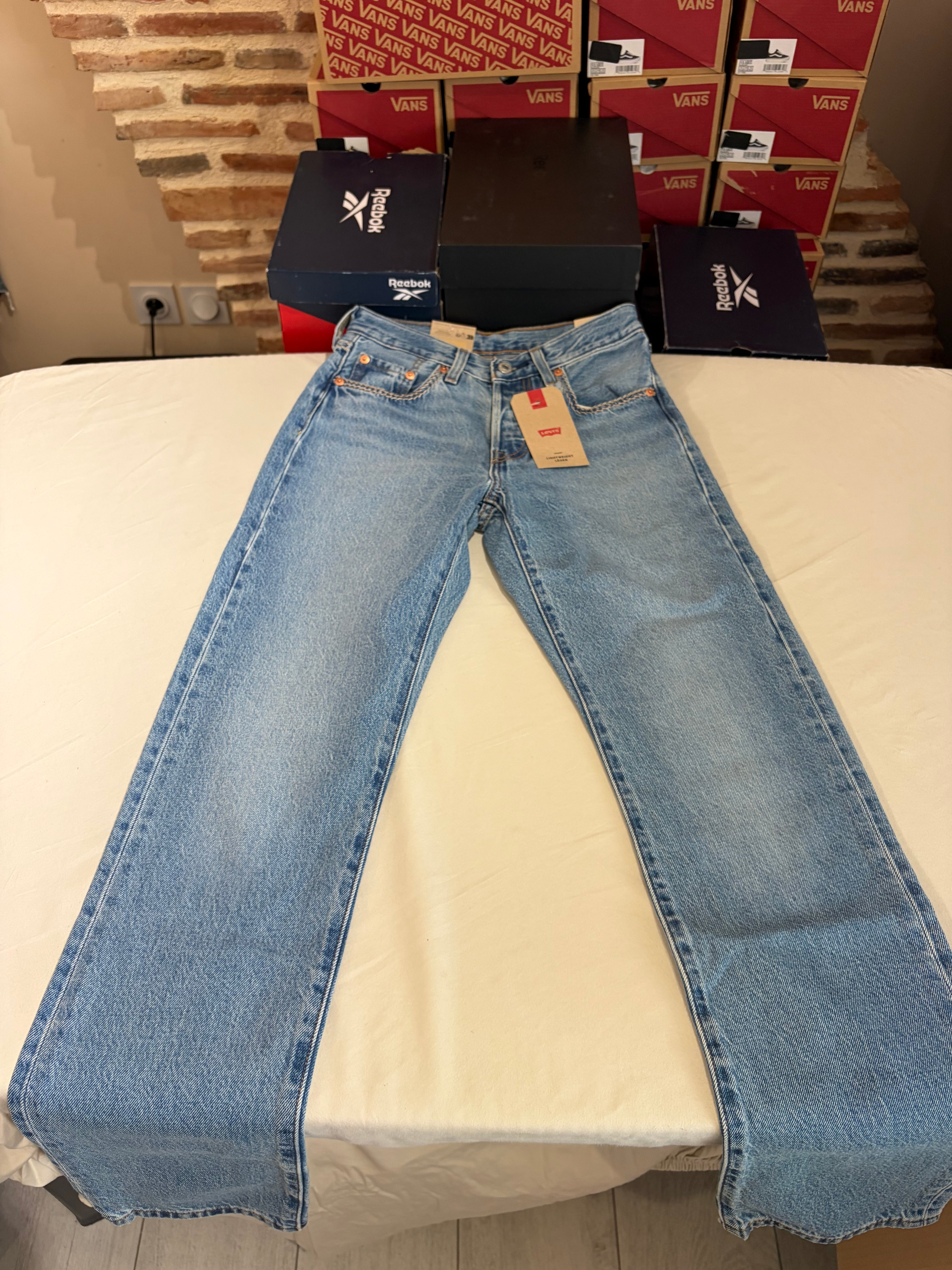 Levi's 501 Original Femme Bleu Clair 24x32 | Jean Droit Iconique Neuf