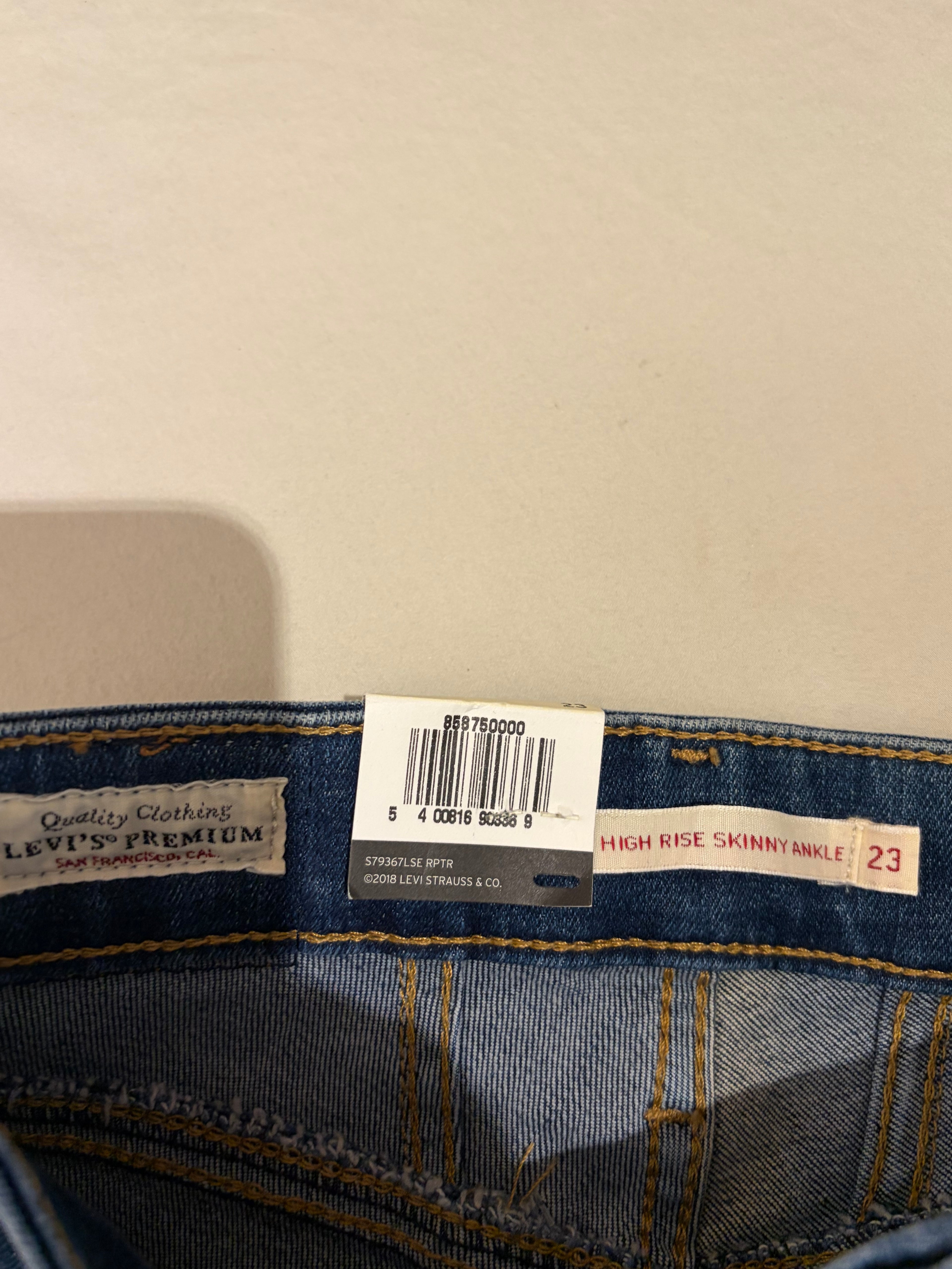 Levi's 721 High Rise Skinny Ankle Femme Neuf - Jean Bleu Denim Taille 23